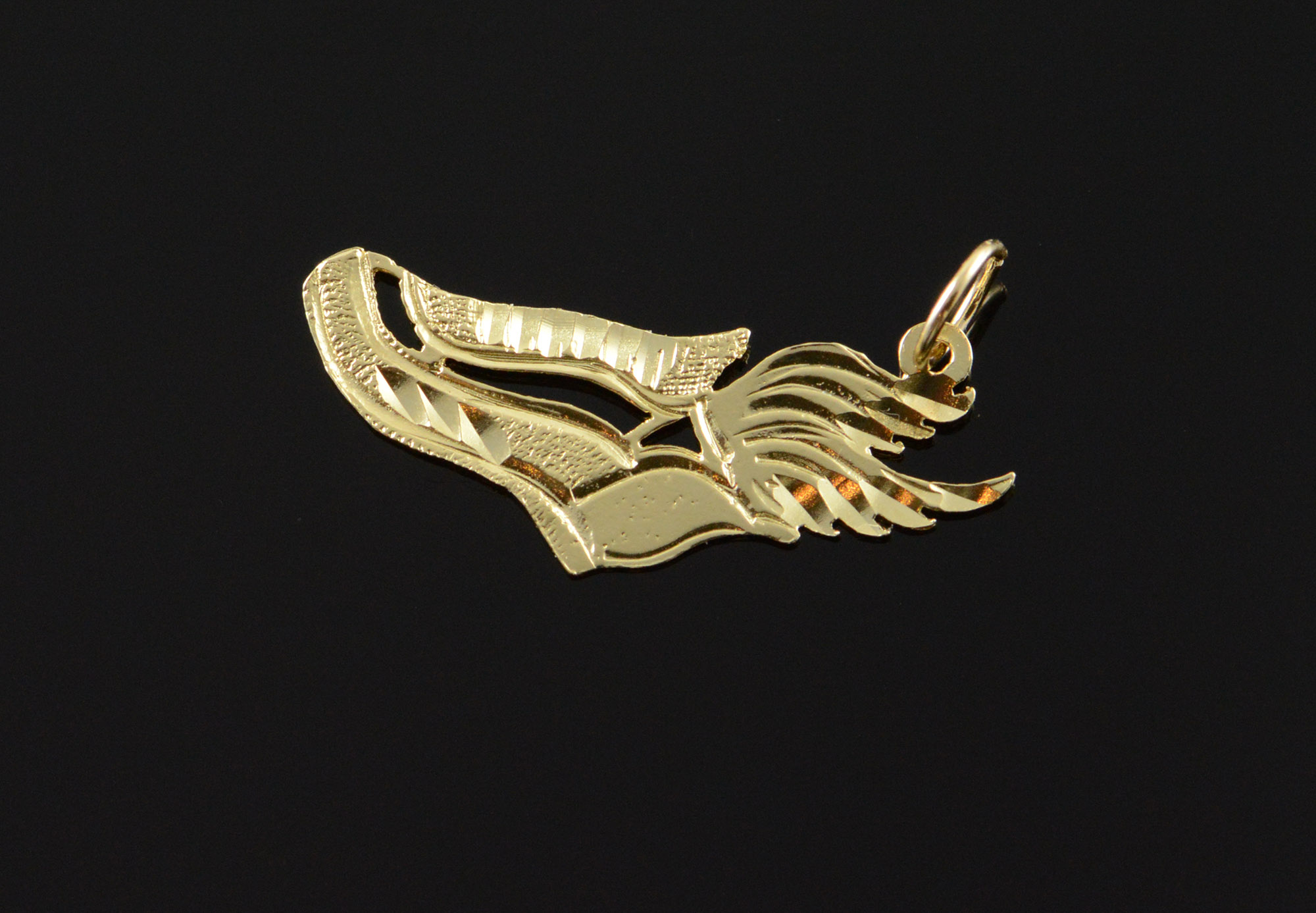 14k 0 9g Running Shoe Track Field Cross Country Yellow Gold Charm 14k 0 9g Running Shoe Track Field Cross Country Yellow Gold Charm Pendant