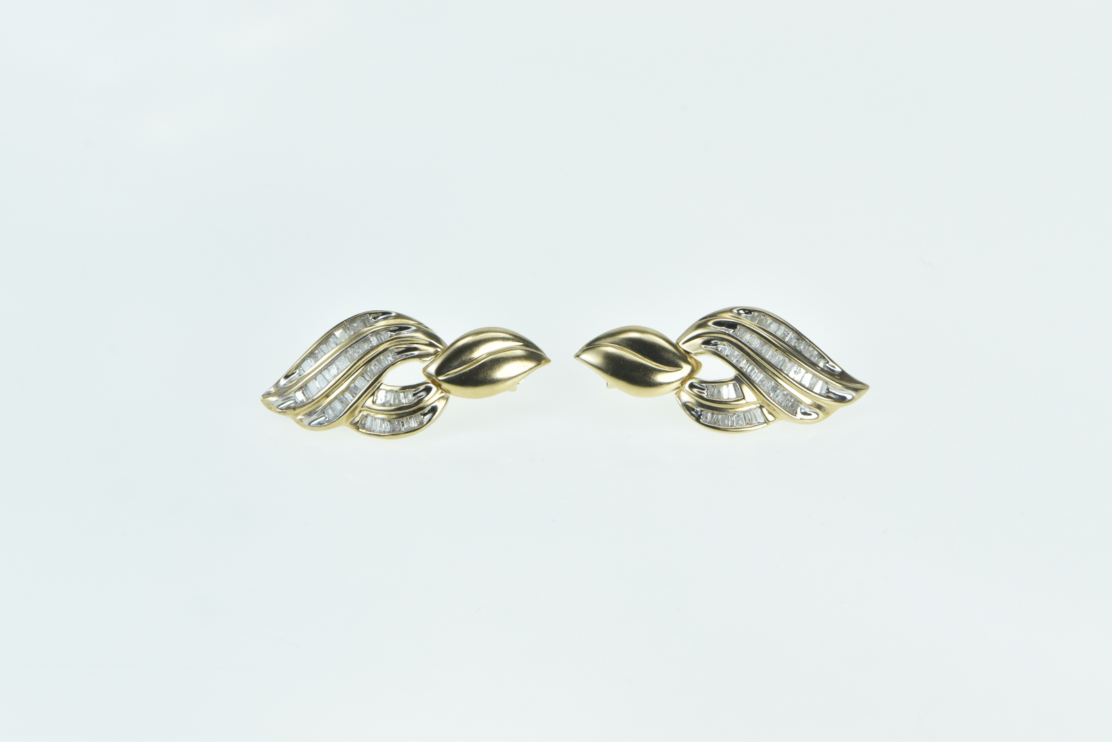 14K 1.00 Ctw Baguette Diamond Flame Dangle Yellow Gold Earrings