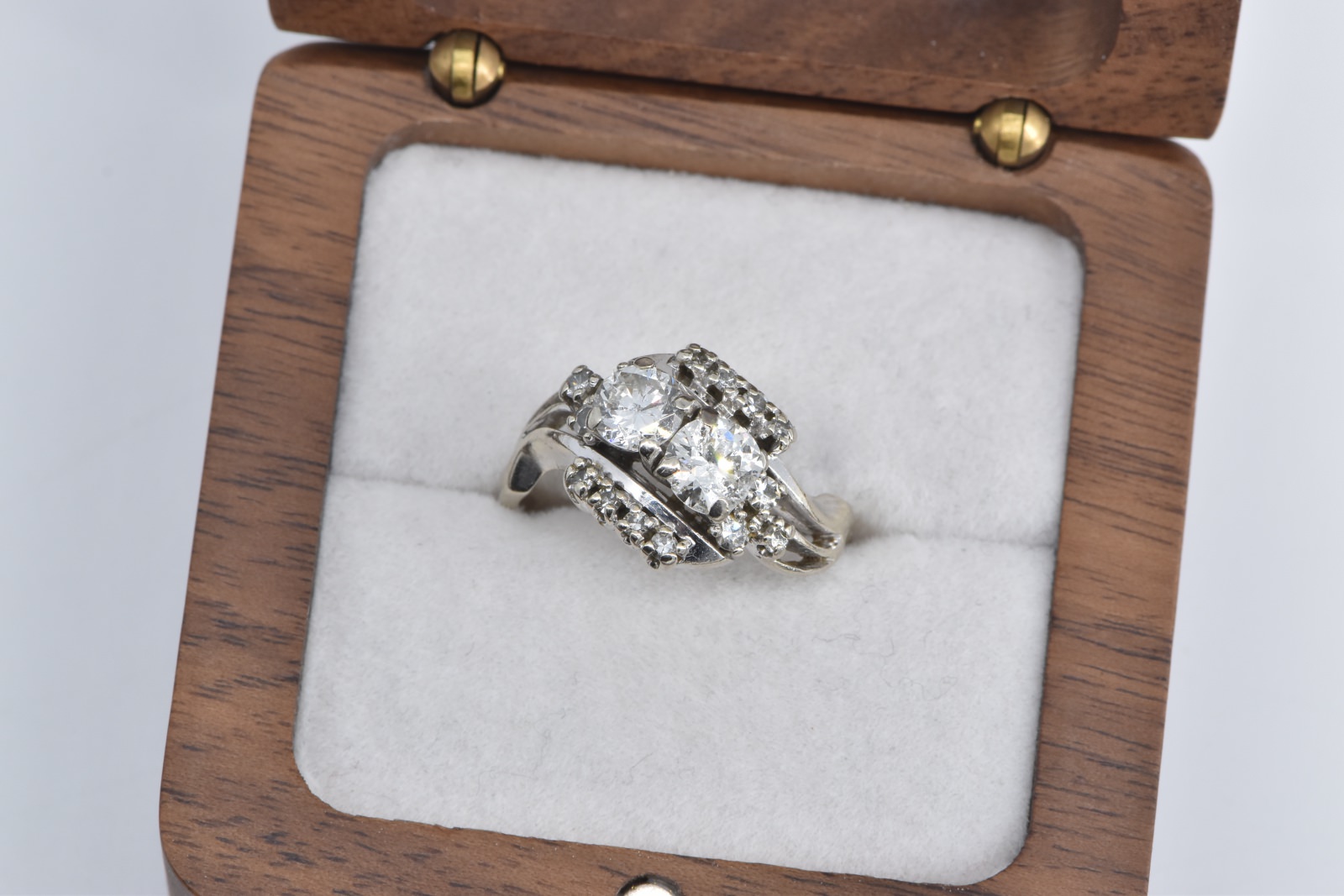 14K 1.13 Ctw Natural Diamond Toi et Moi Engagement White Gold Ring, Size 7