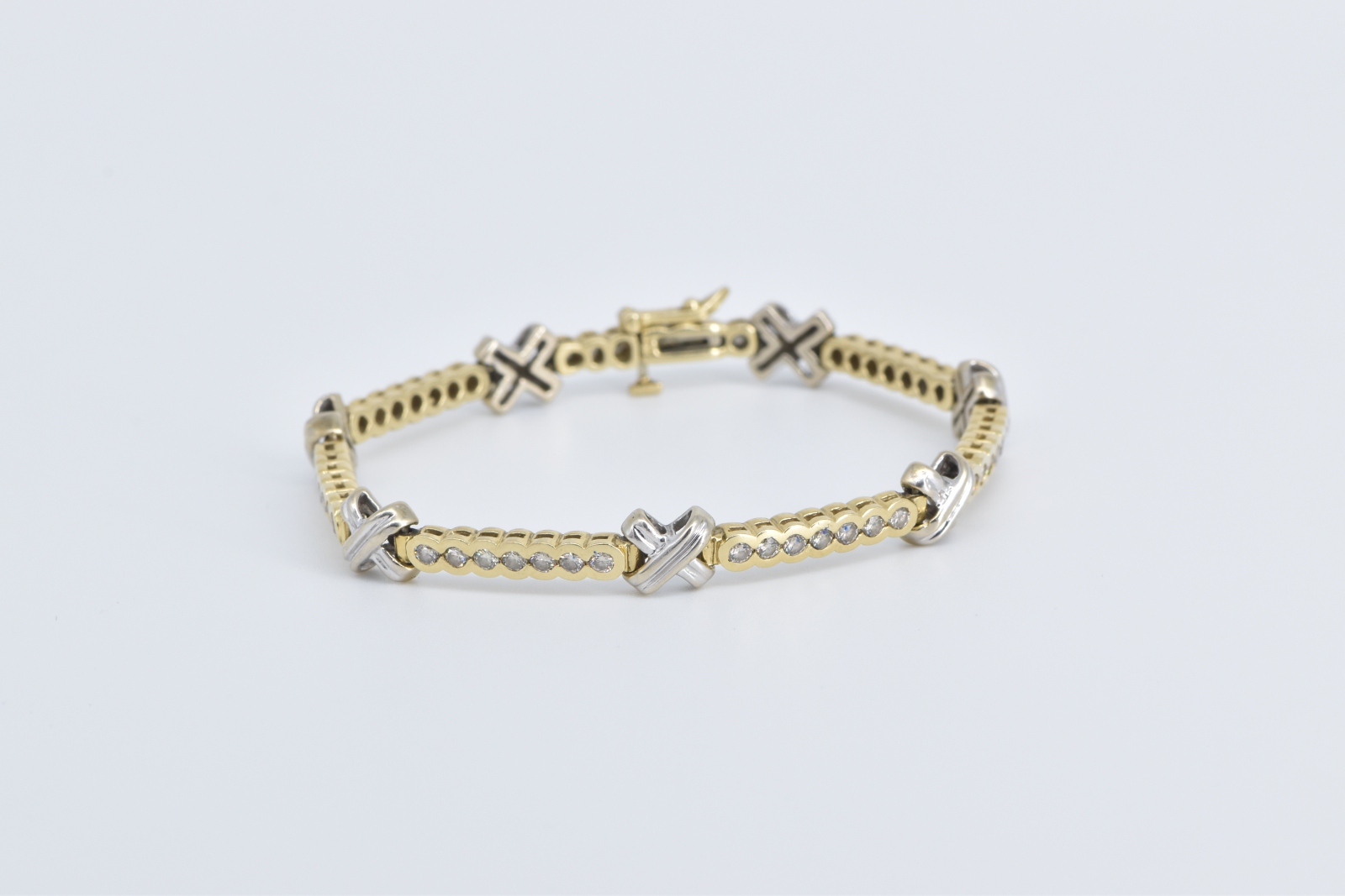 14K 1.22 Ctw Diamond X Scalloped Link Statement Yellow Gold Bracelet 7"