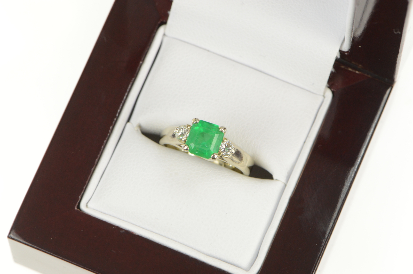 14K 1.29 Ctw Natural Emerald Diamond Engagement White Gold Ring, Size 2