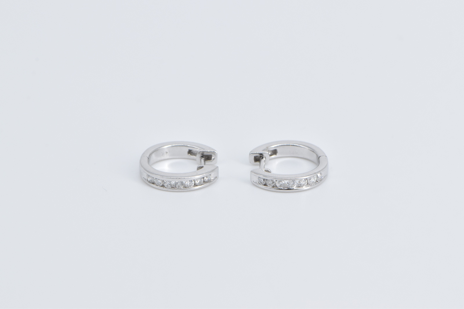 14K 12.9mm Diamond Classic Huggies Hoop Fashion White Gold Earrings