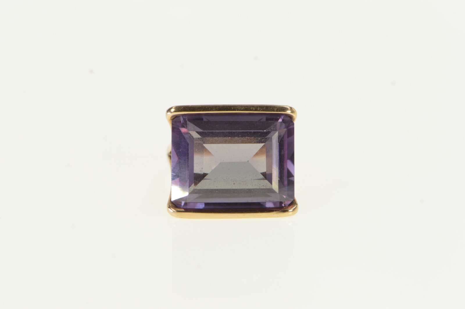 14K 1940's Emerald Cut Amethyst Squared Filigree Yellow Gold Ring, Size 4