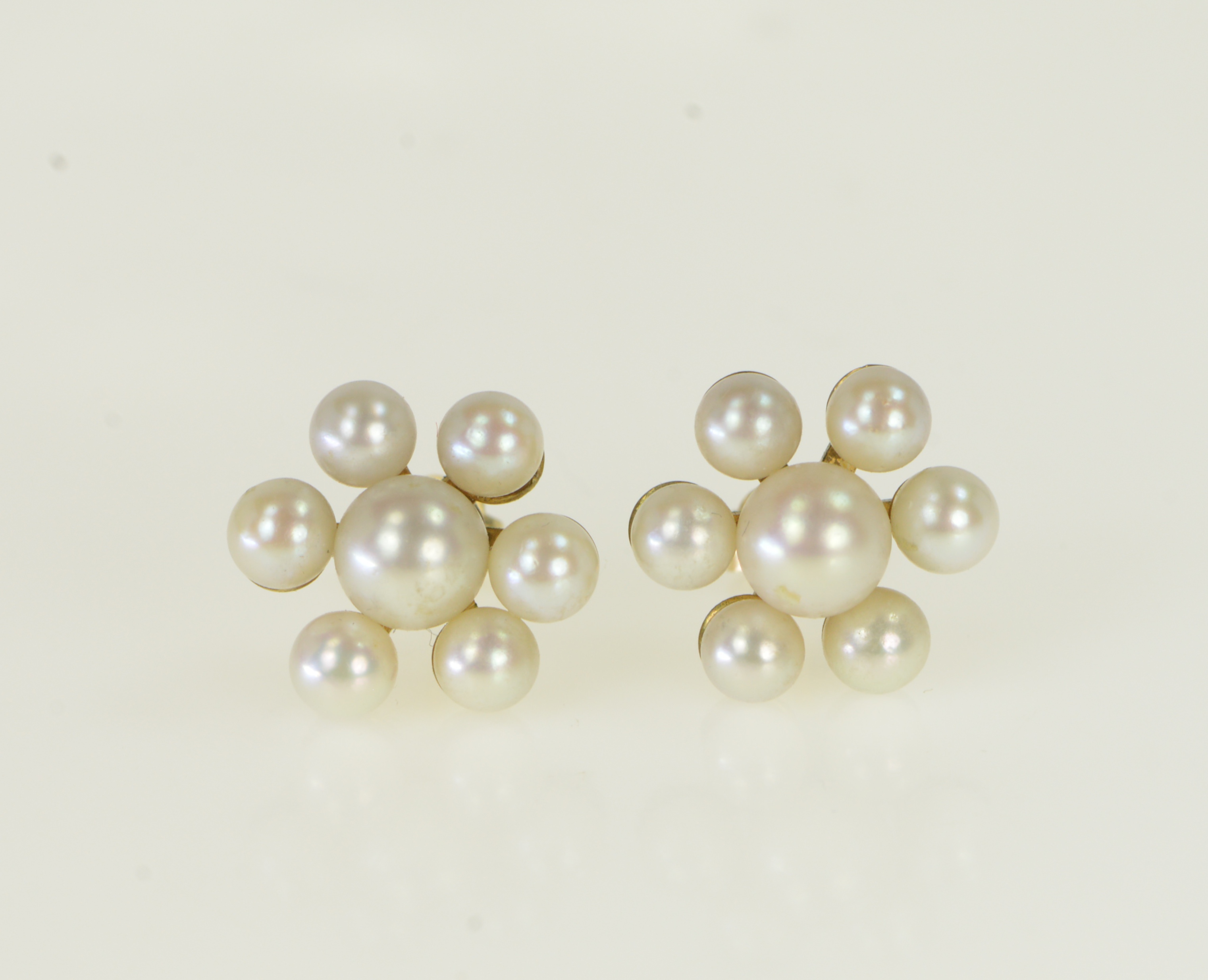 14K 1950's Vintage Pearl Flower Cluster Yellow Gold Earrings