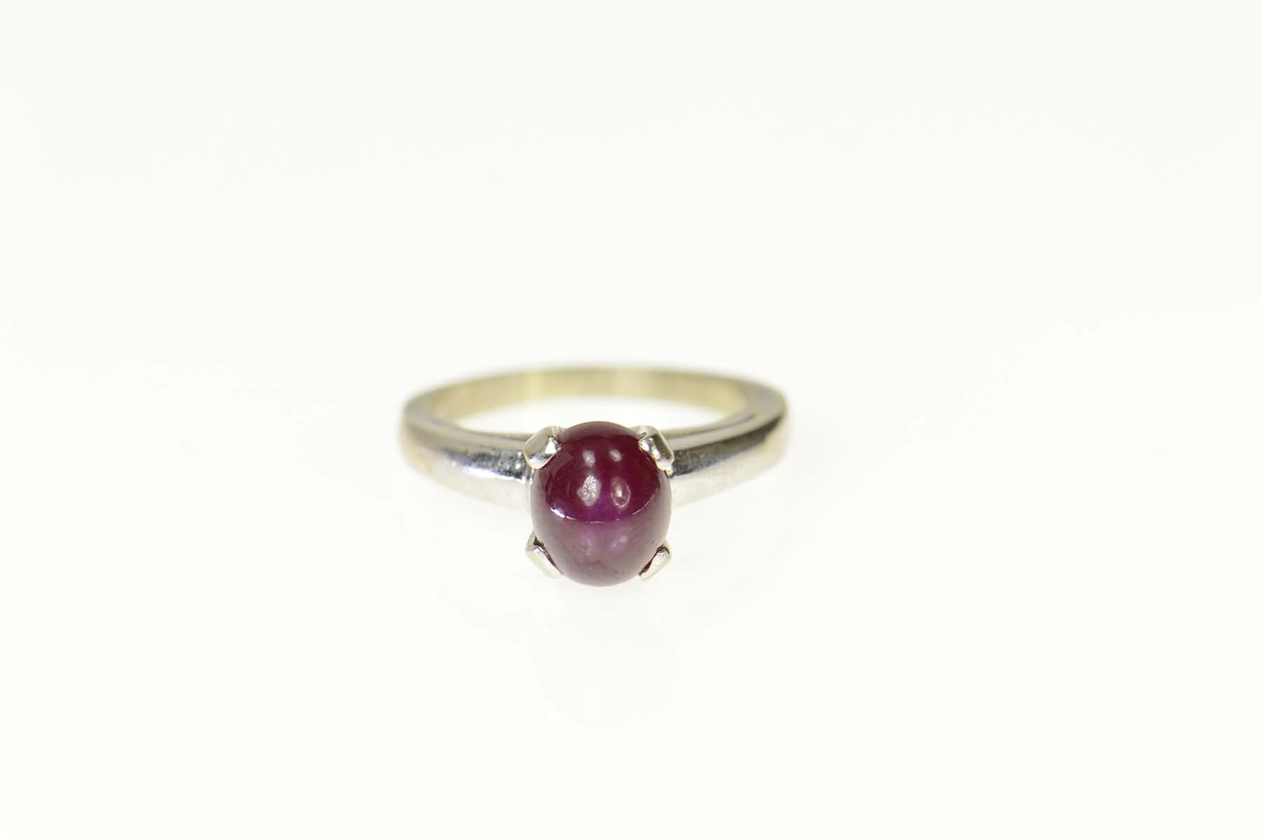14K 2.42 Ct Natural Star Ruby Cabochon Baby White Gold Ring, Size 1.25