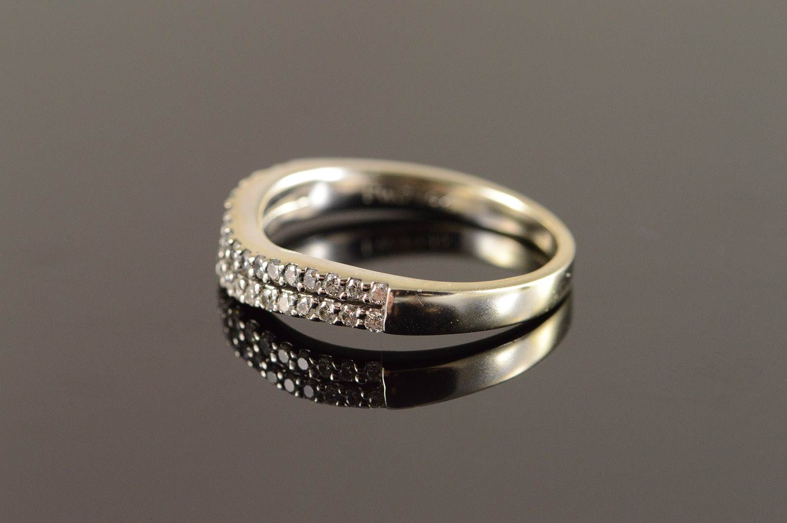 14K 3.2g 0.35 Ctw Diamond Double Row 'Paul Winston' Designer White Gold