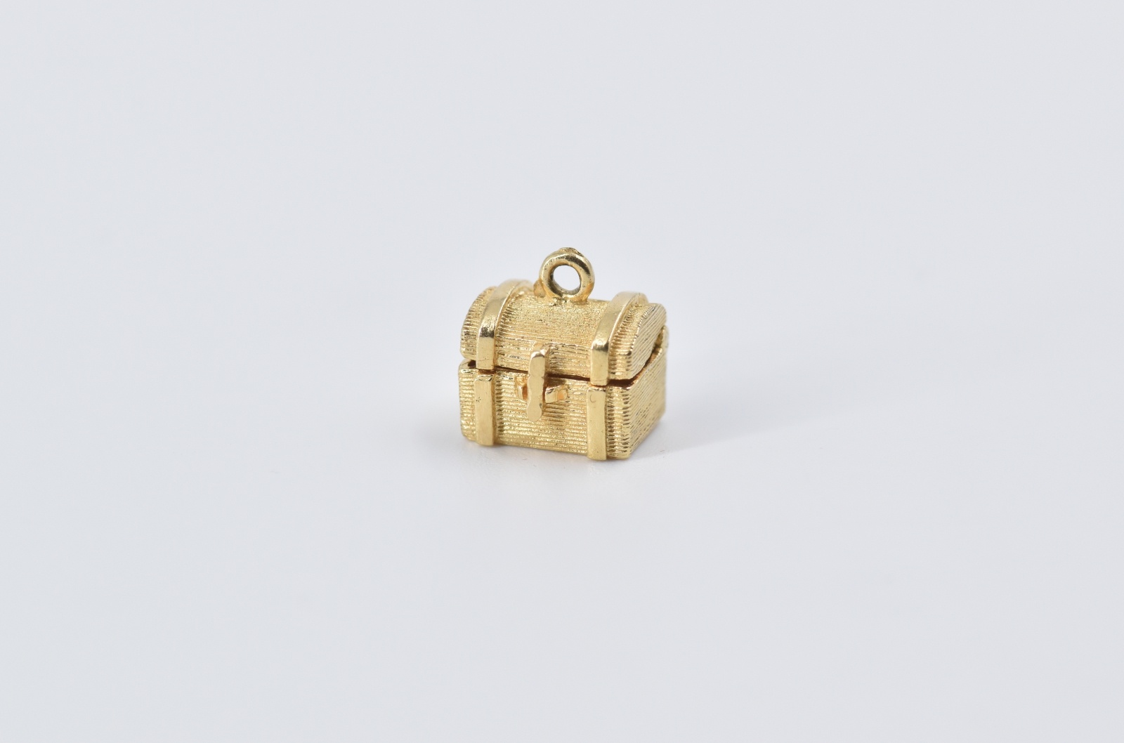 14K 3D Articulated Treasure Chest Yellow Gold Charm/Pendant