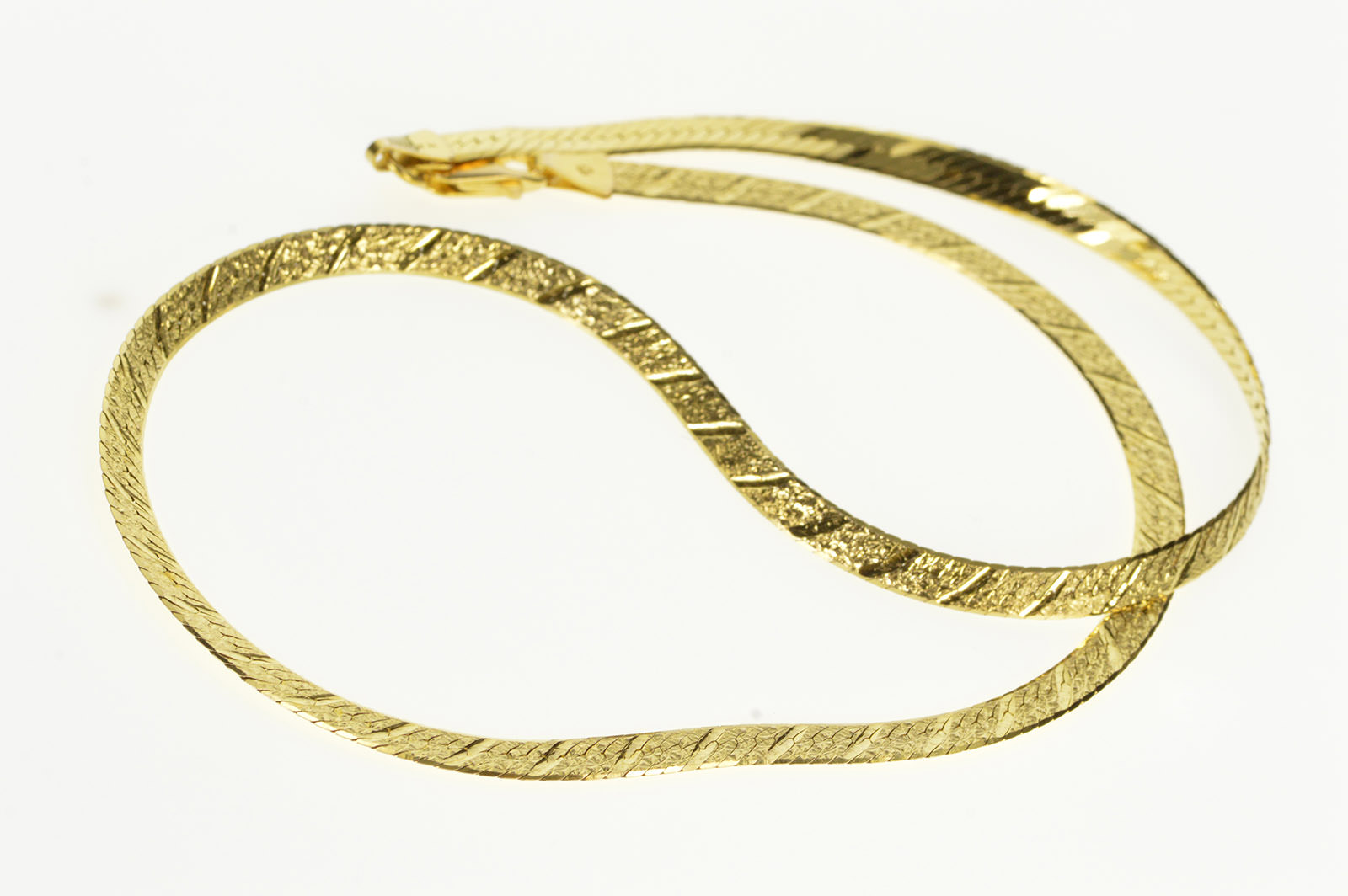 Reversible Herringbone Necklace 2025