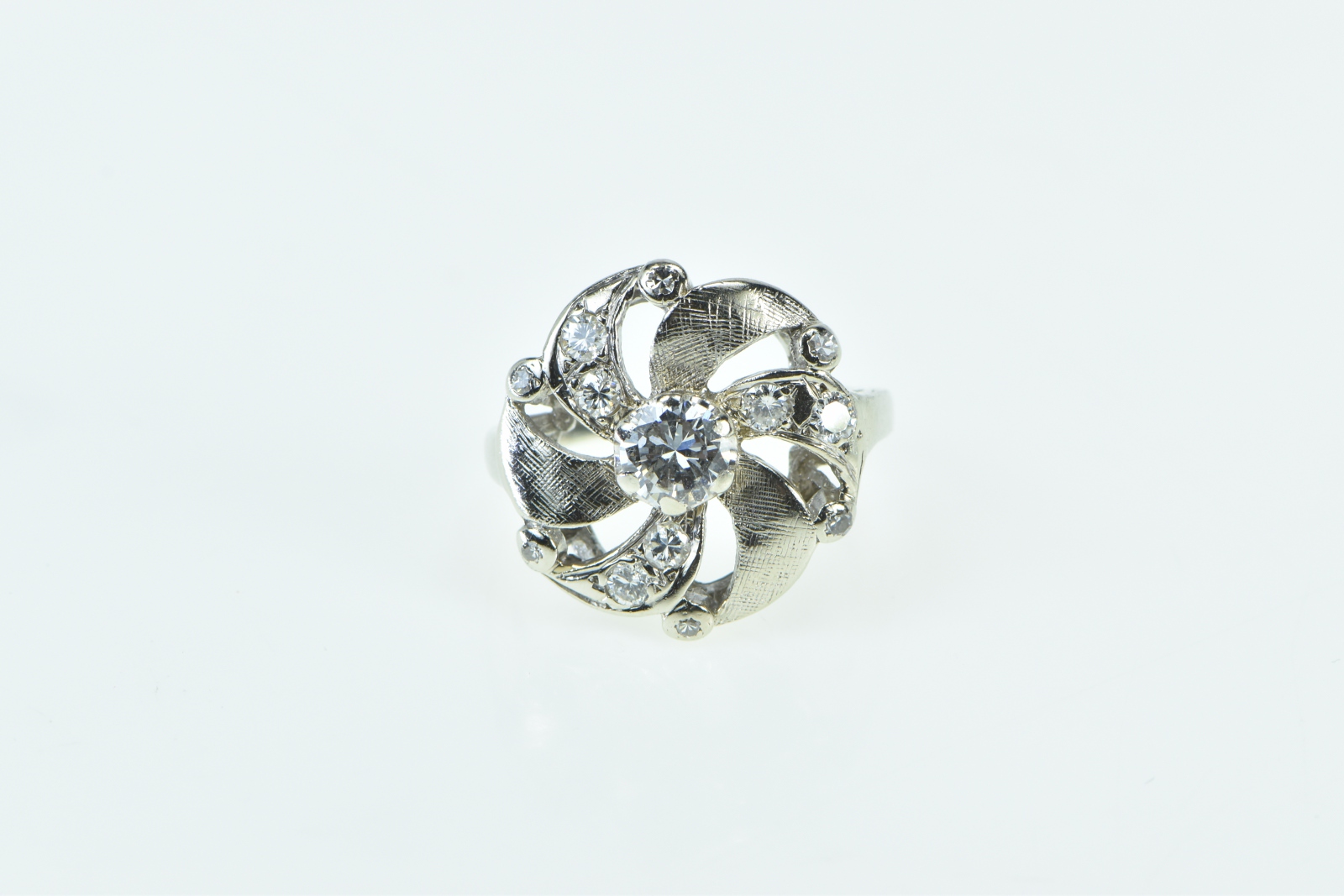 14K 50's 1.05 Ctw Diamond Swirl Statement Cocktail White Gold Ring, Size 7