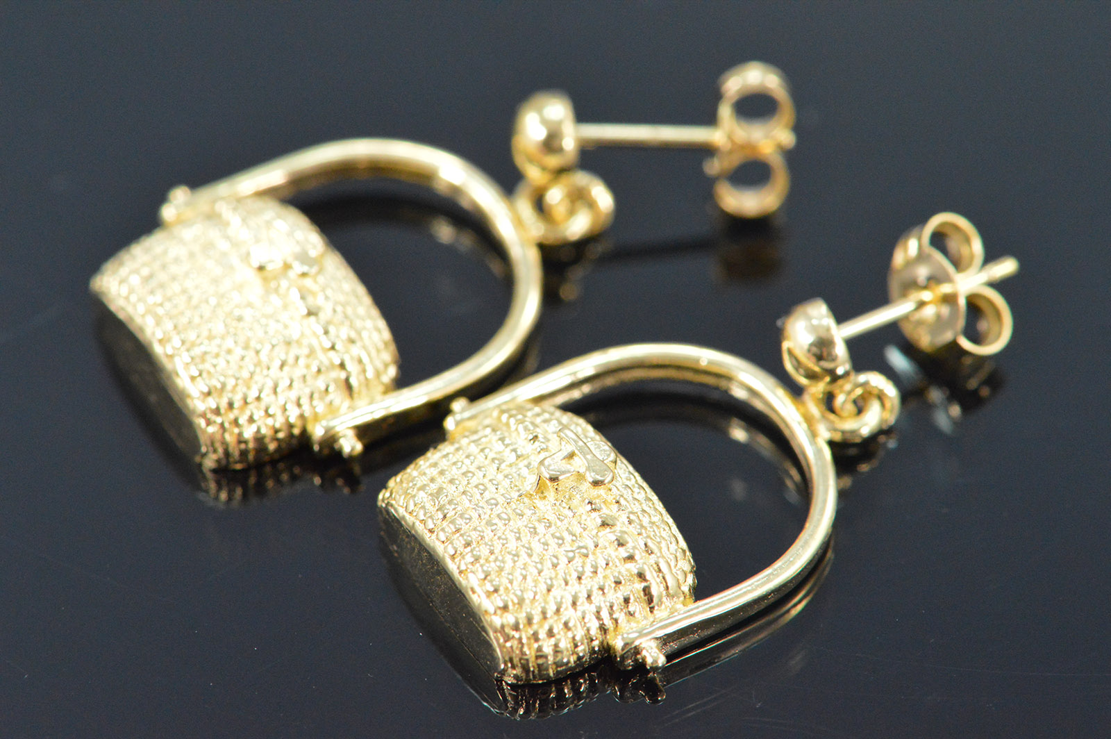 14k 5 6g Nantucket Basket Yellow Gold Earrings Property Room 14k 5 6g Nantucket Basket Yellow Gold Earrings