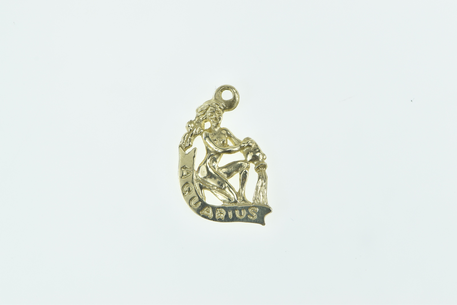 Gold Diamond Jewelry Auctions Page 7 PropertyRoom aquarius-the-water-bearer-zodiac-sign