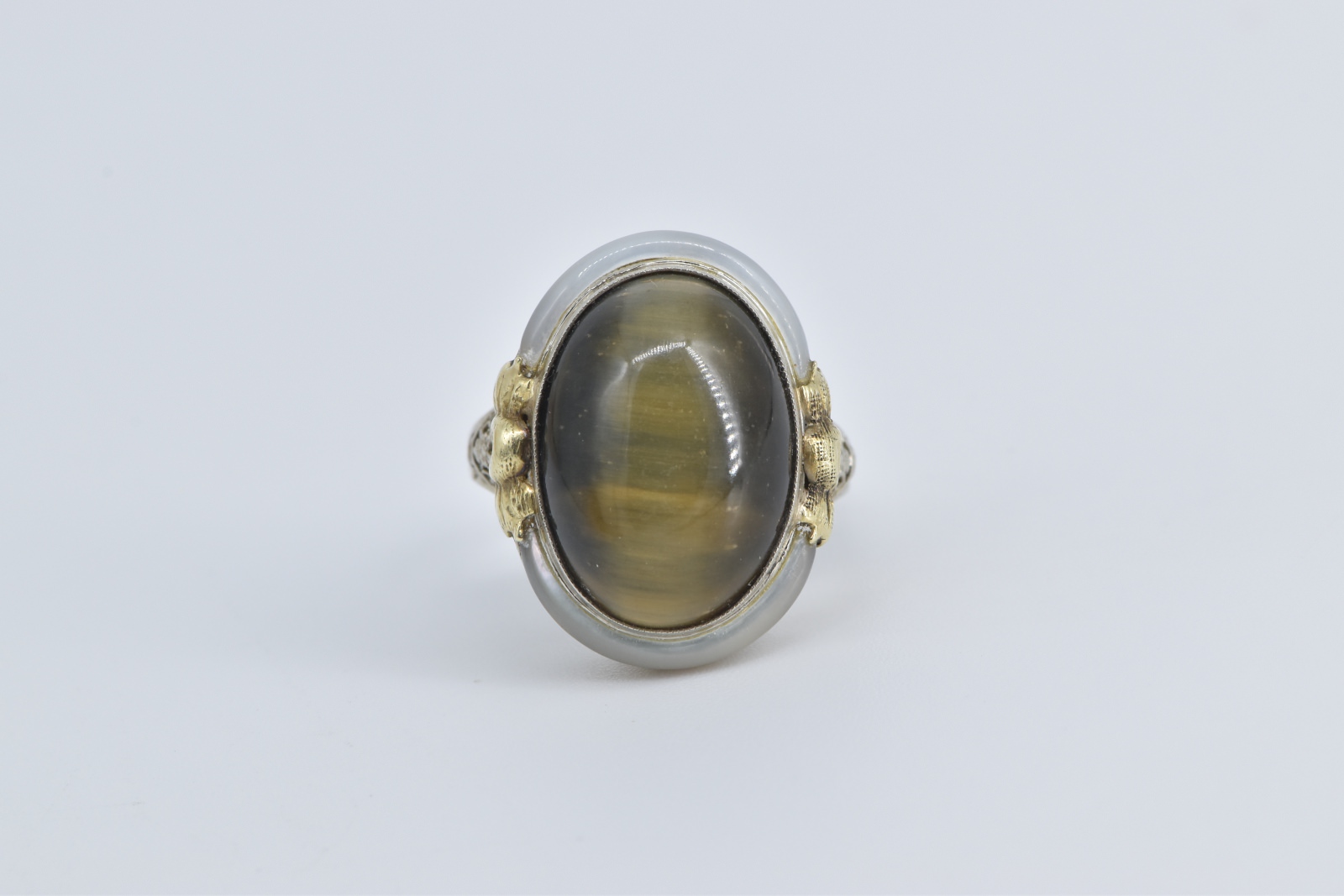 14K Art Deco Cat's Eye Mother of Pearl Filigree White Gold Ring, Size 8
