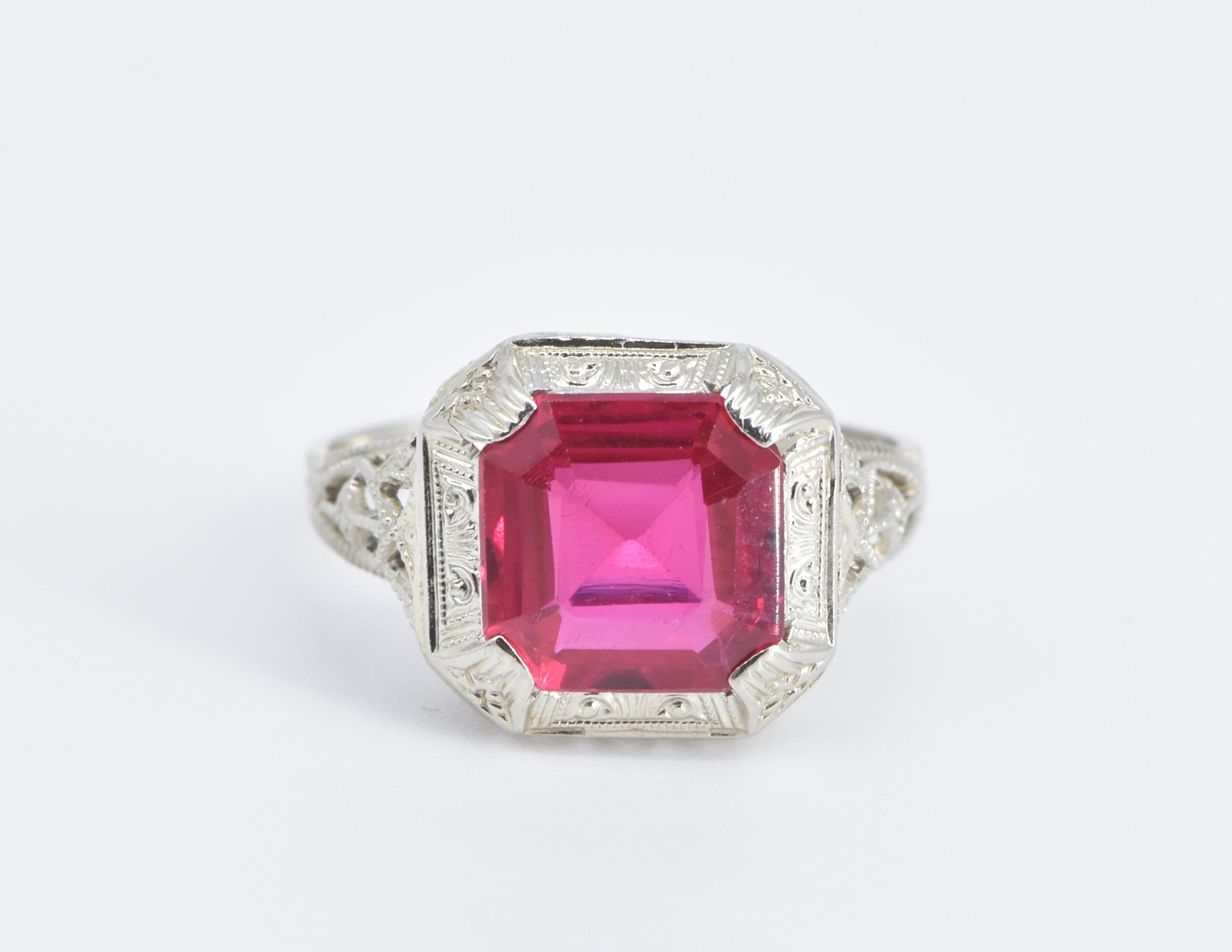 14K Art Deco Square Syn. Ruby Filigree Ornate White Gold Ring, Size 4.25