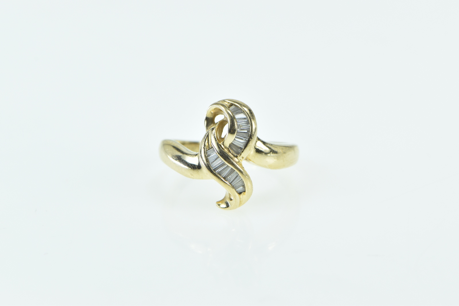 14K Baguette Diamond Wavy Twist Vintage Statement Yellow Gold Ring, Size 5.25