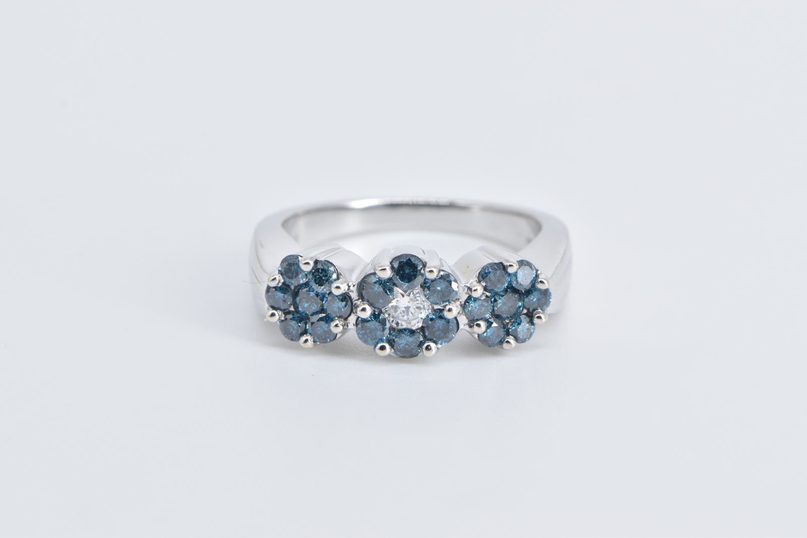 14K Blue & White Diamond Flower Cluster Statement White Gold Ring, Size 7.25