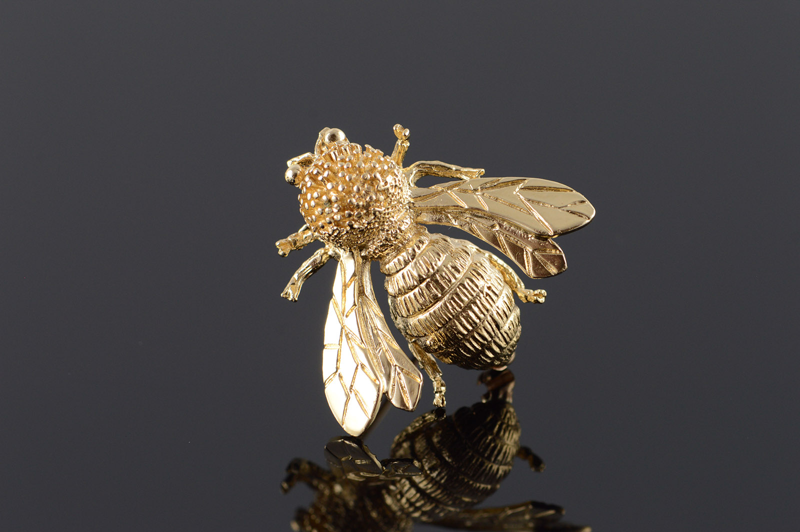 14K Bumble Bee Inset Bug Fly 3D 