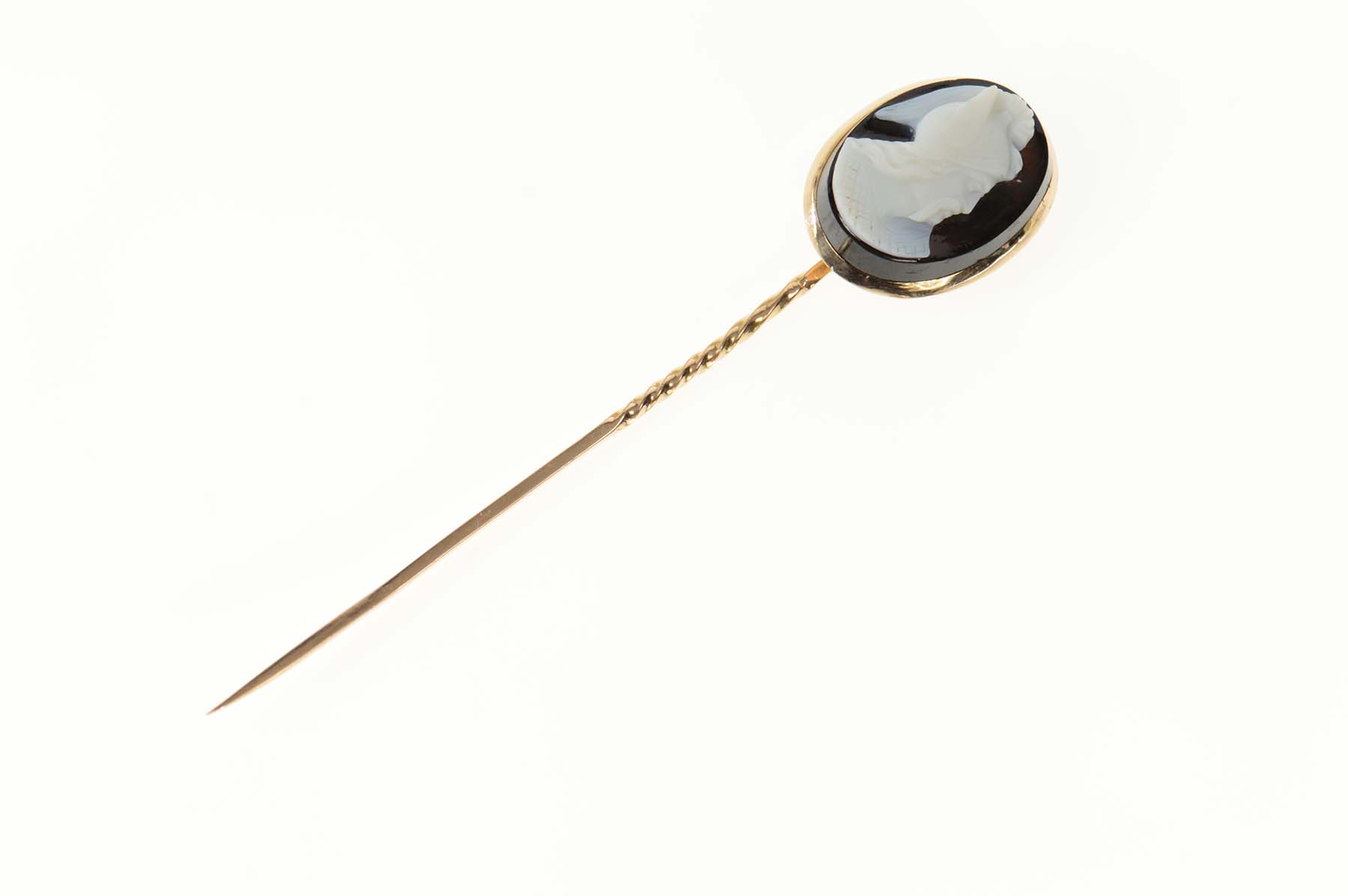 14K Carved Black Agate Cameo Oval Ornate Yellow Gold Stick Pin