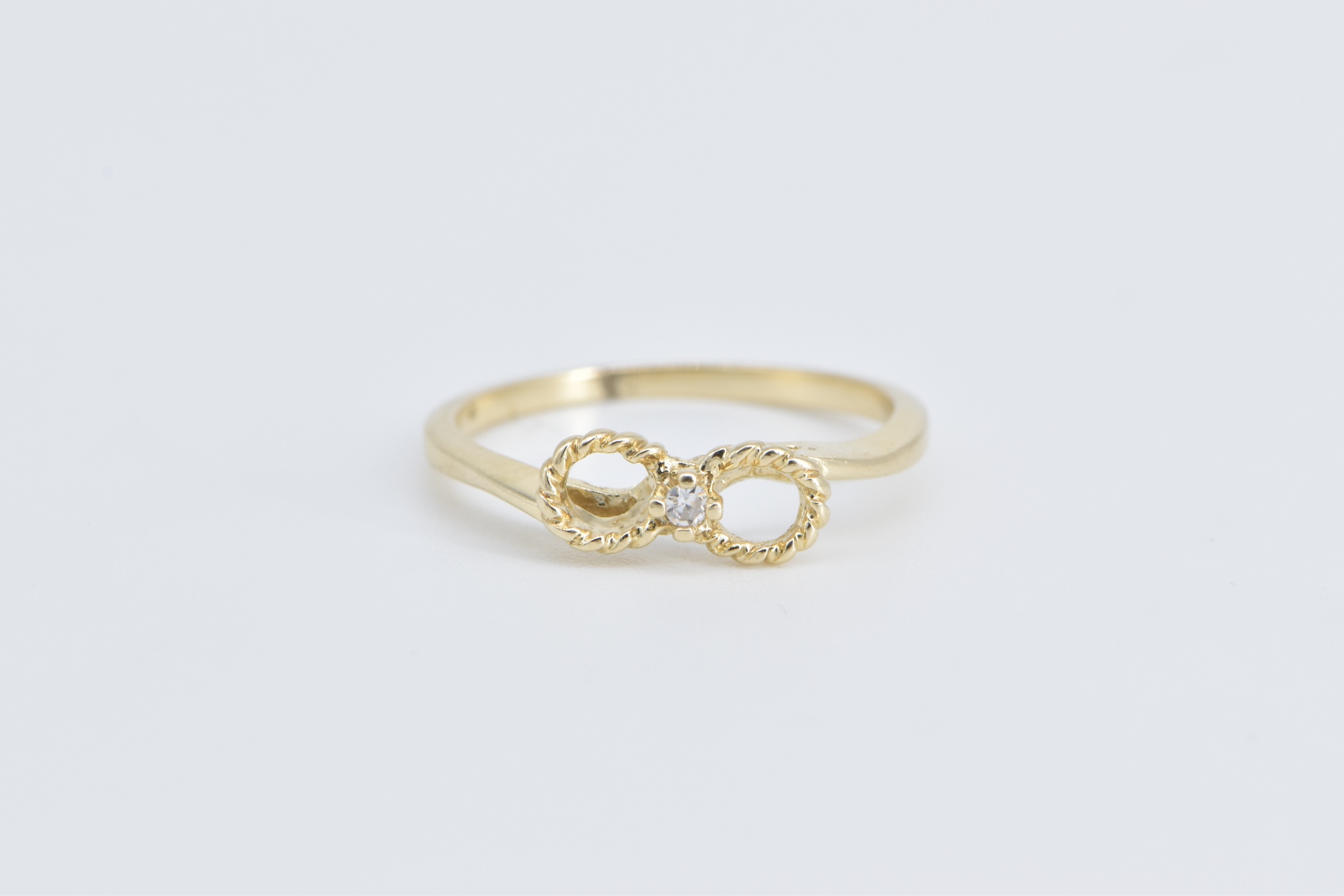 14K Diamond Infinity Symbol Promise Knot Yellow Gold Ring, Size 5