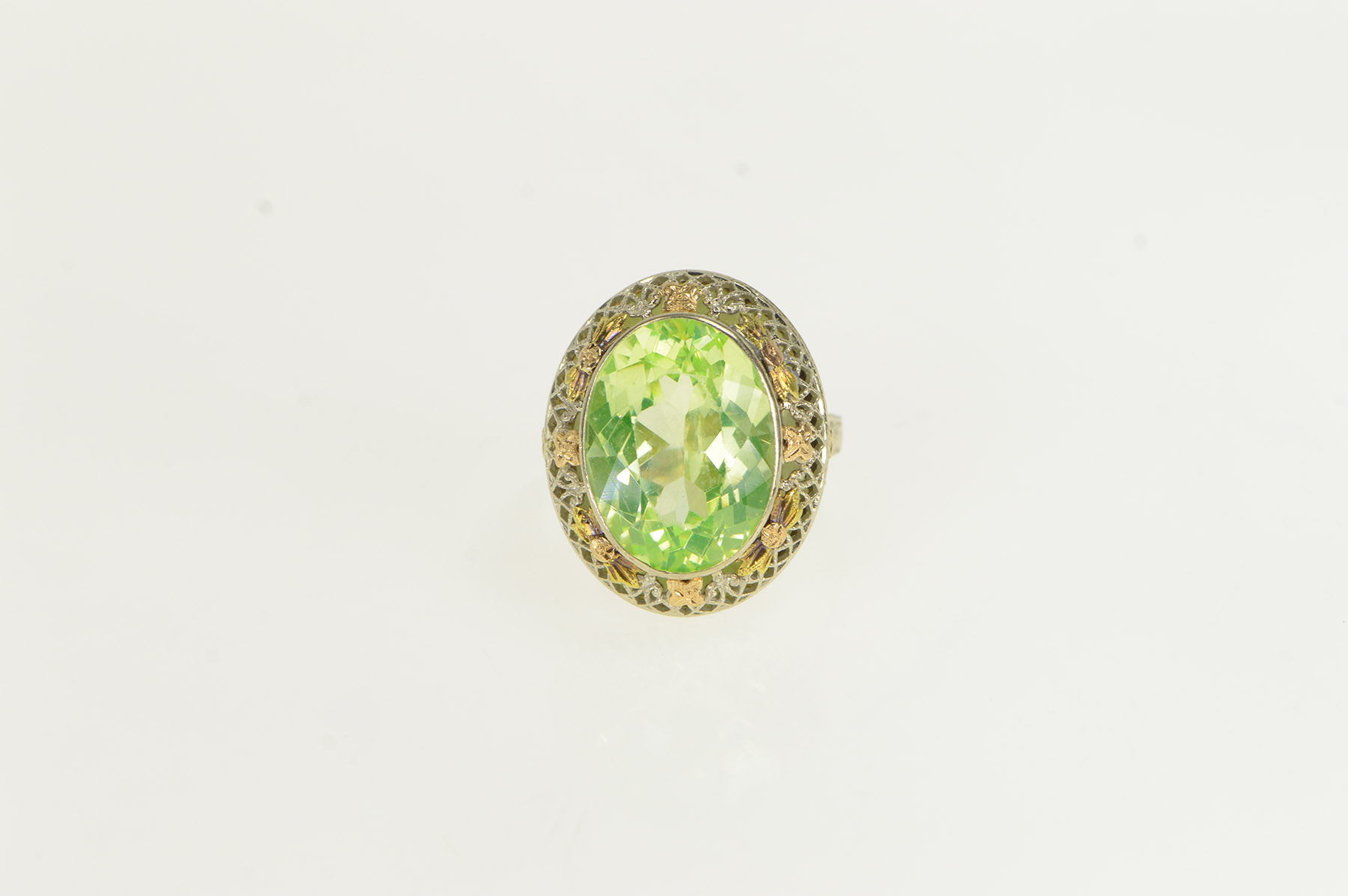 14K Filigree Lime Quartz Ornate Floral White Gold Ring, Size 5.75