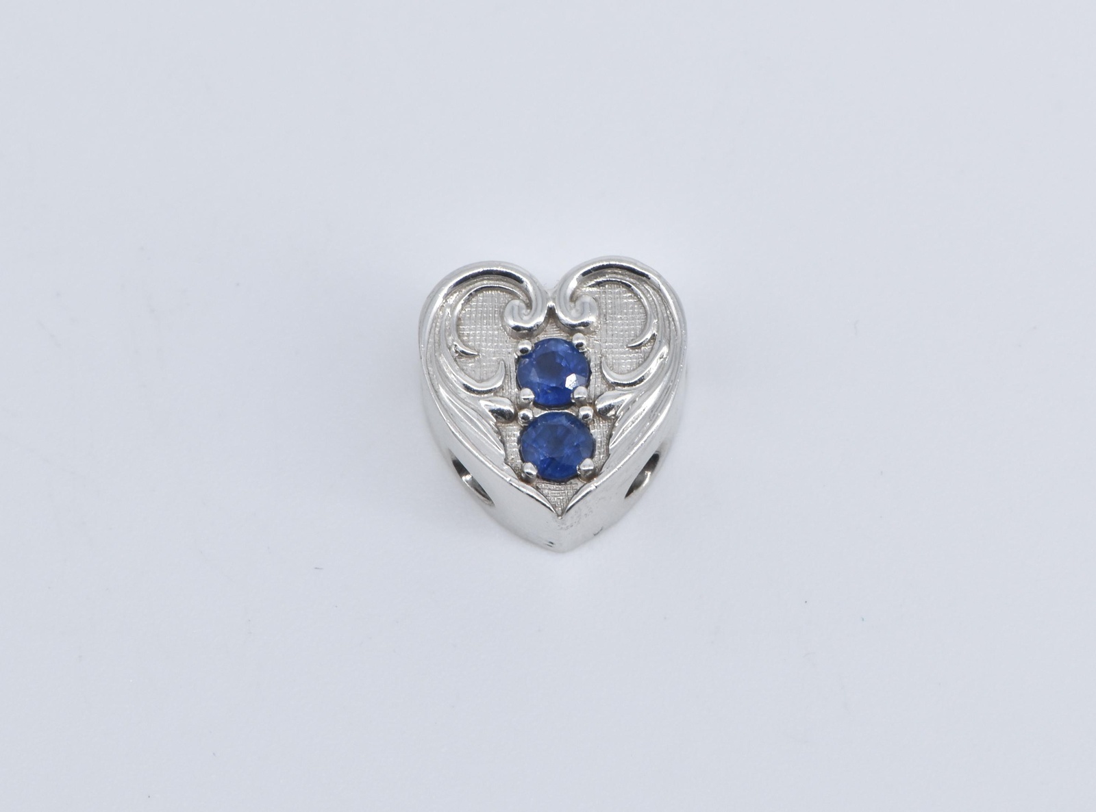 14K Heart Sapphire Ornate Love Slide Bracelet White Gold Charm/Pendant