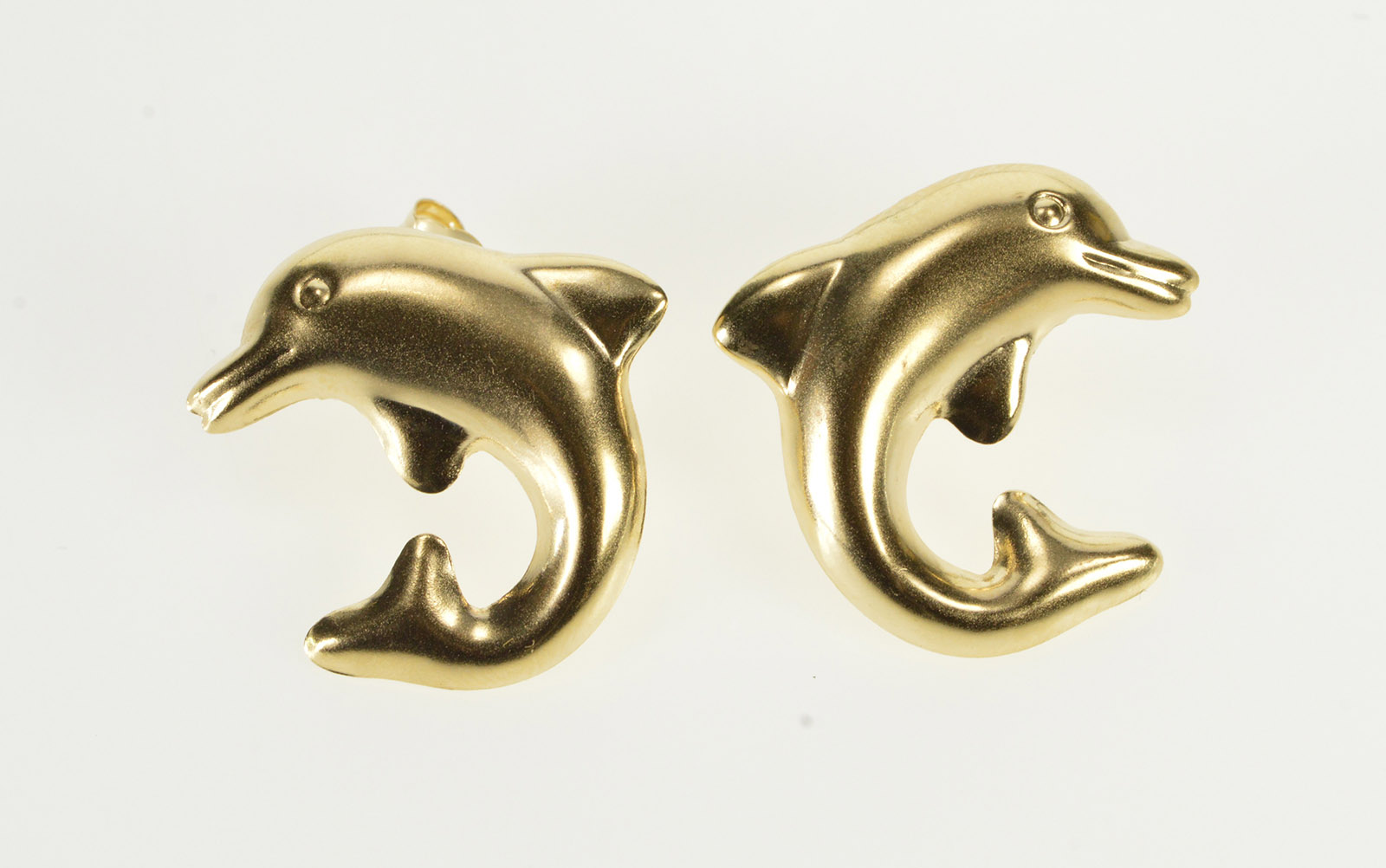 fish design earrings