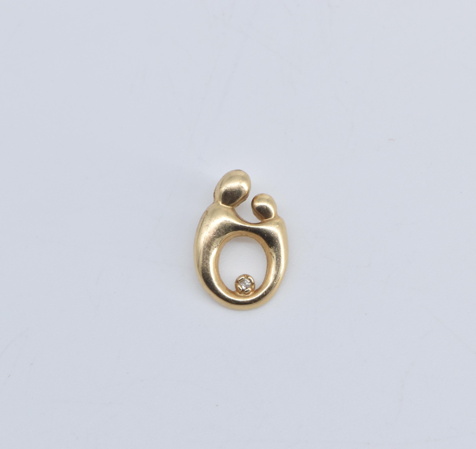14K Kabana Parent and Child Mom Mother's Day Yellow Gold Pendant