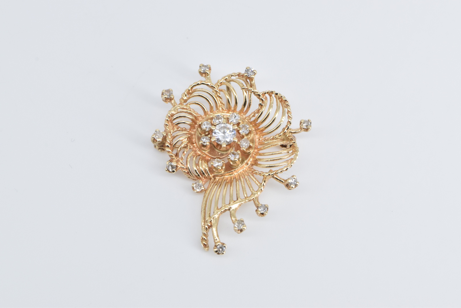 14K Ornate Diamond Filigree Scalloped Swirl Yellow Gold Pendant/Pin