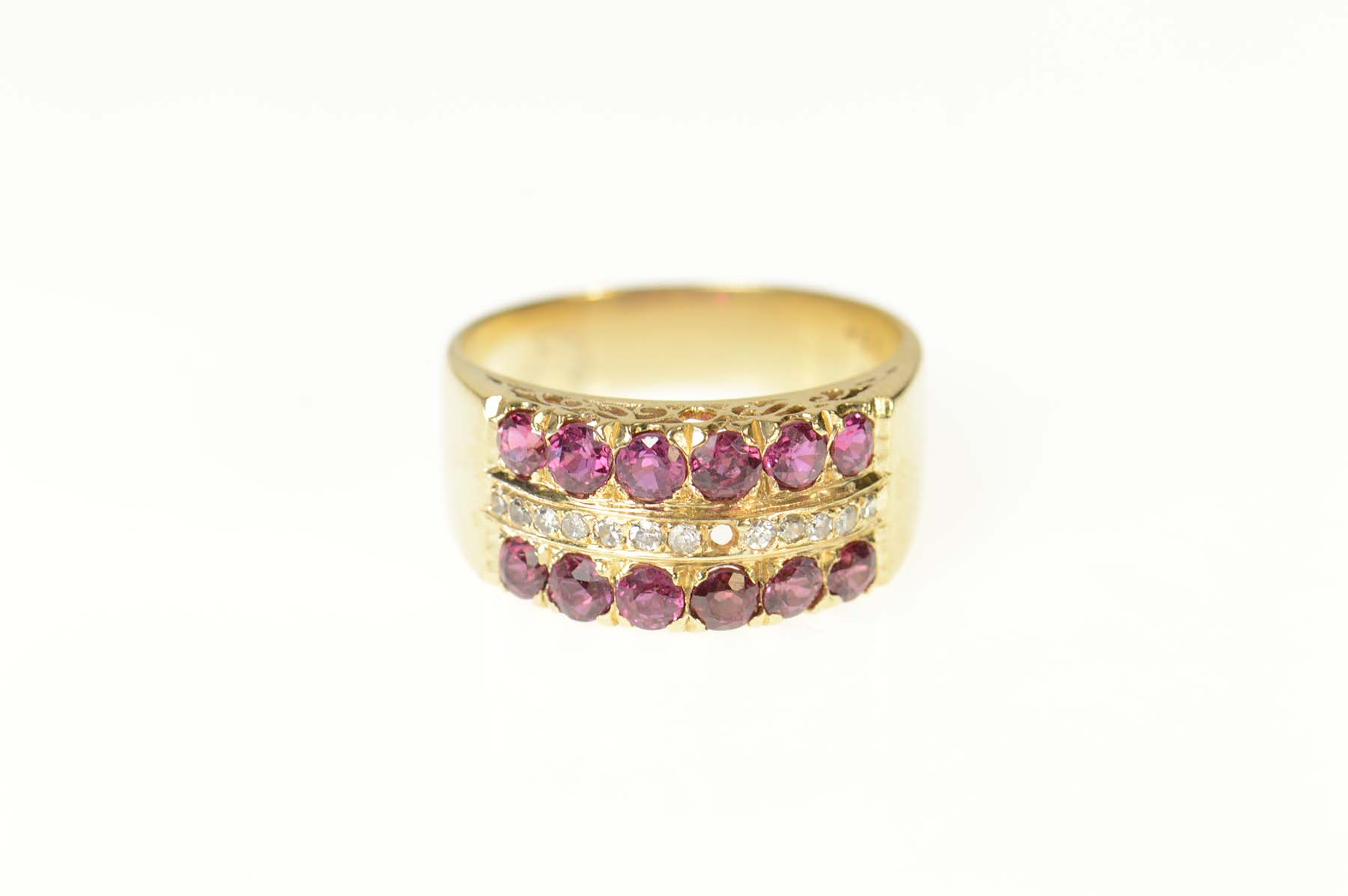 14K Ornate Ruby Diamond Filigree Band Yellow Gold Ring, Size 6.75