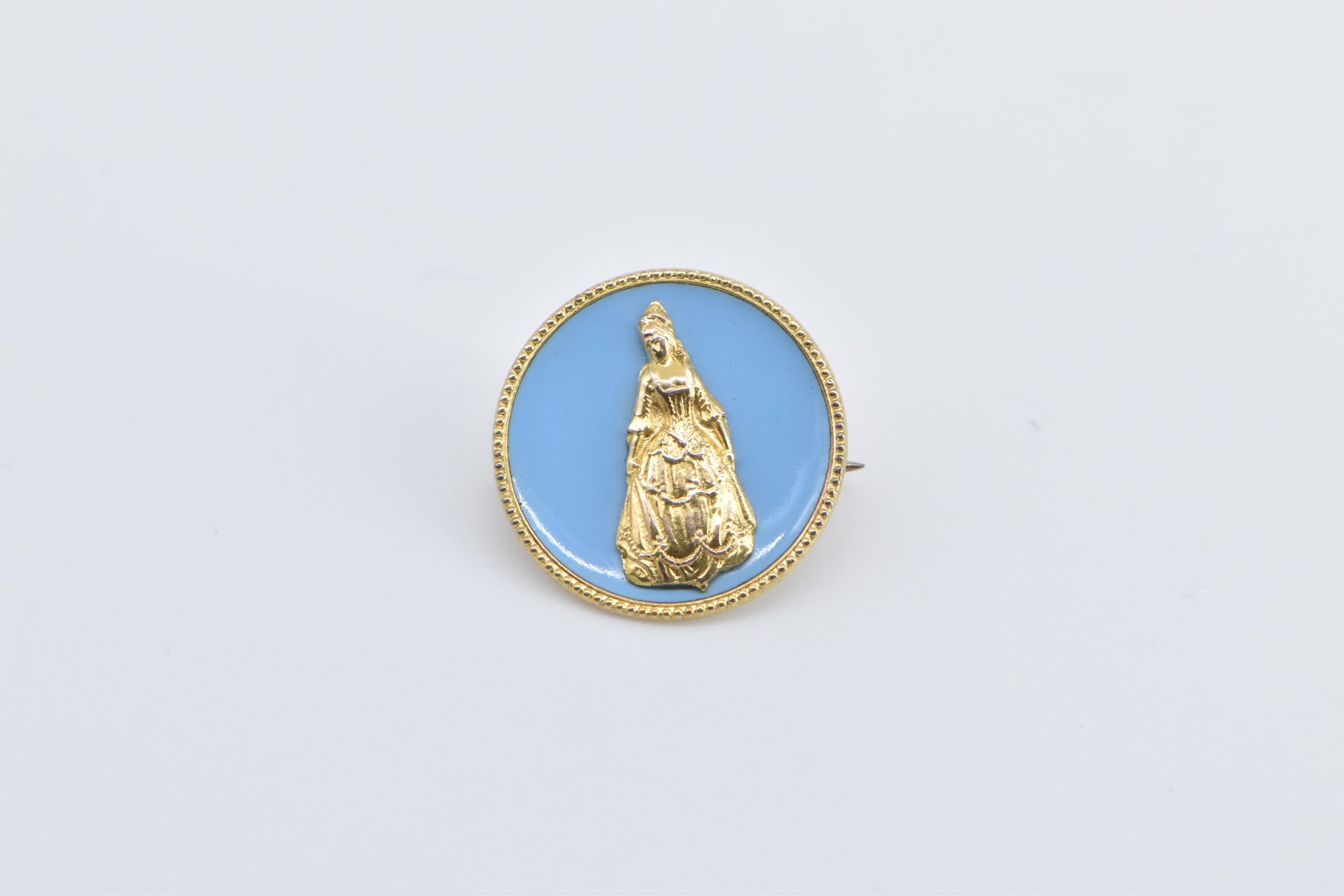 14K Ornate Victorian Lady Enamel Round Yellow Gold Pin/Brooch