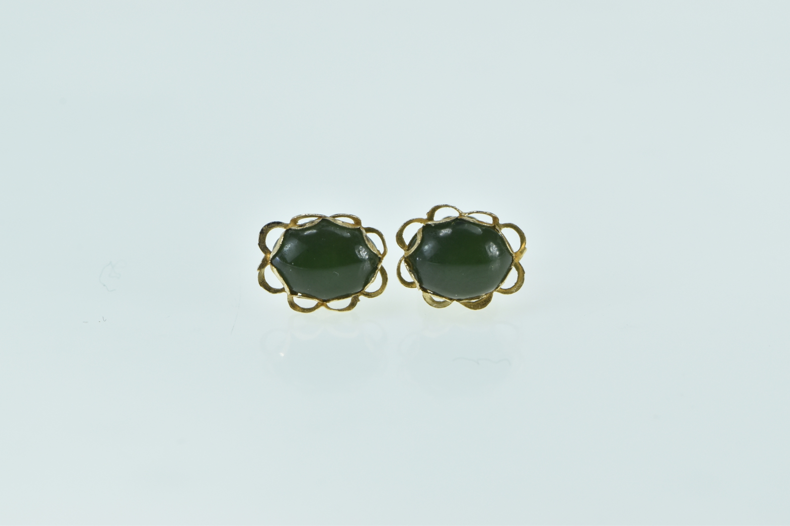 14K Oval Black Onyx Cabochon Vintage Stud Yellow Gold Earrings