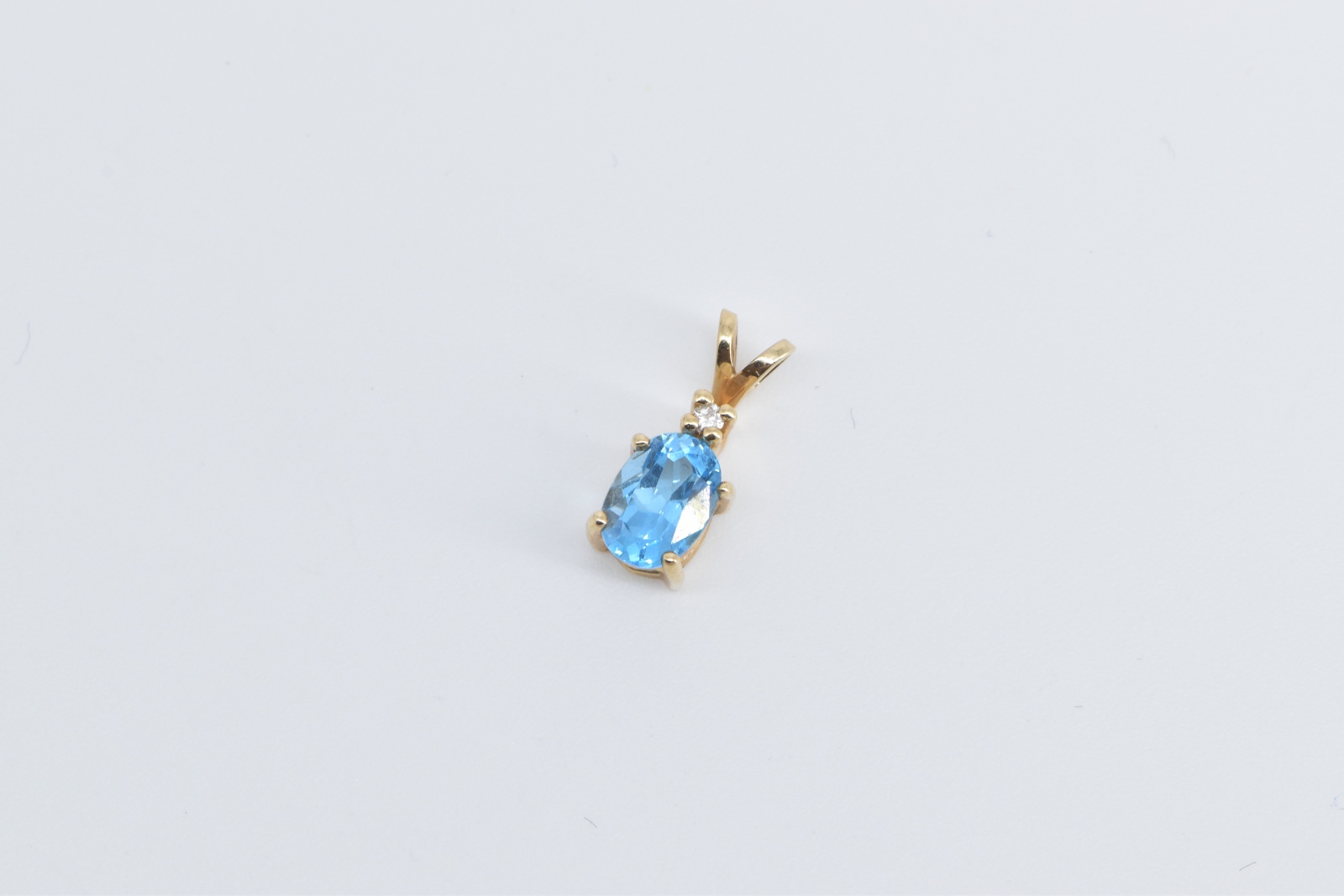 14K Oval Blue Topaz Diamond Accent Vintage Yellow Gold Pendant