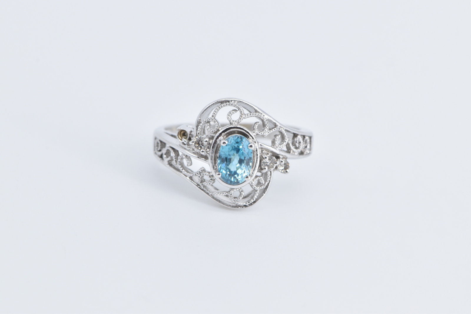 14K Oval Blue Topaz Diamond Filigree Statement White Gold Ring, Size 5.75