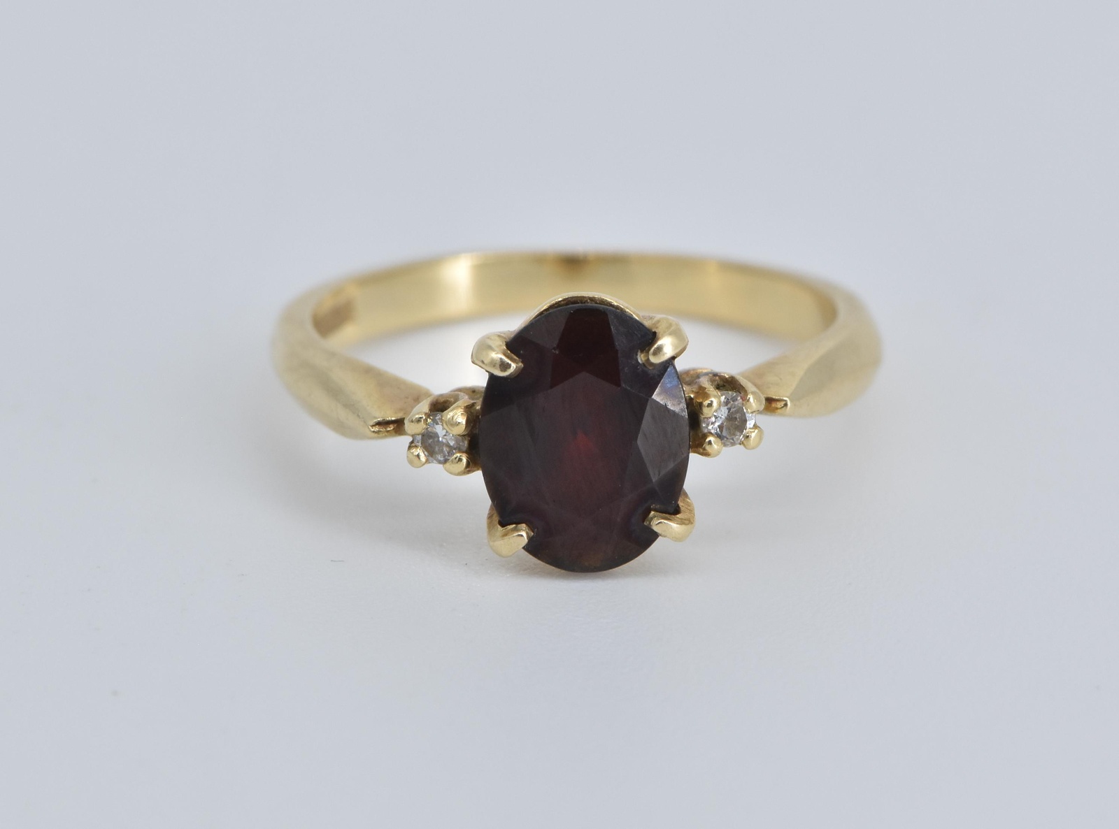 14K Oval Garnet Diamond Accent Vintage Engagement Yellow Gold Ring, Size 6.75