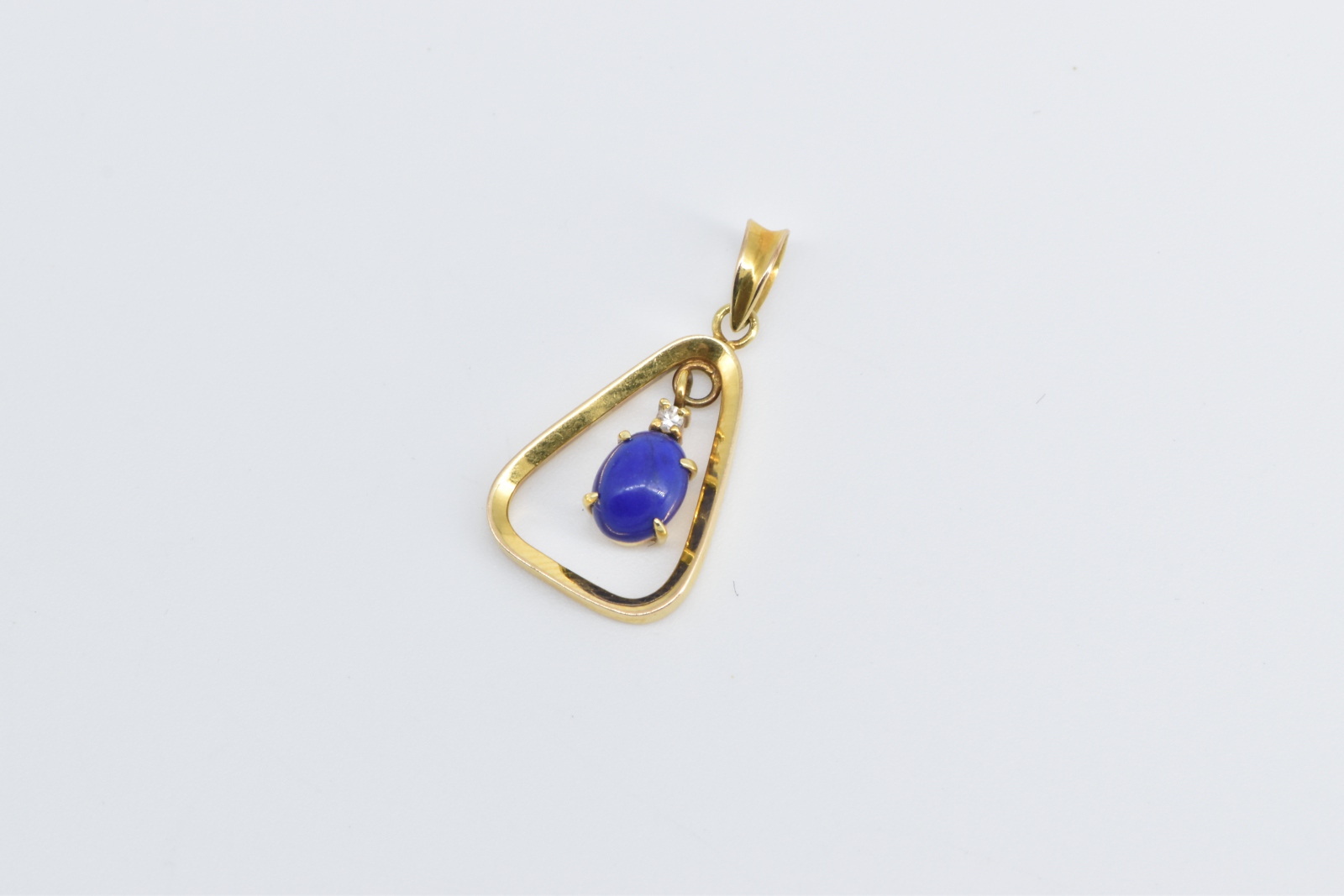 14K Oval Lapis Lazuli Cabochon Triangle Dangle Yellow Gold Pendant