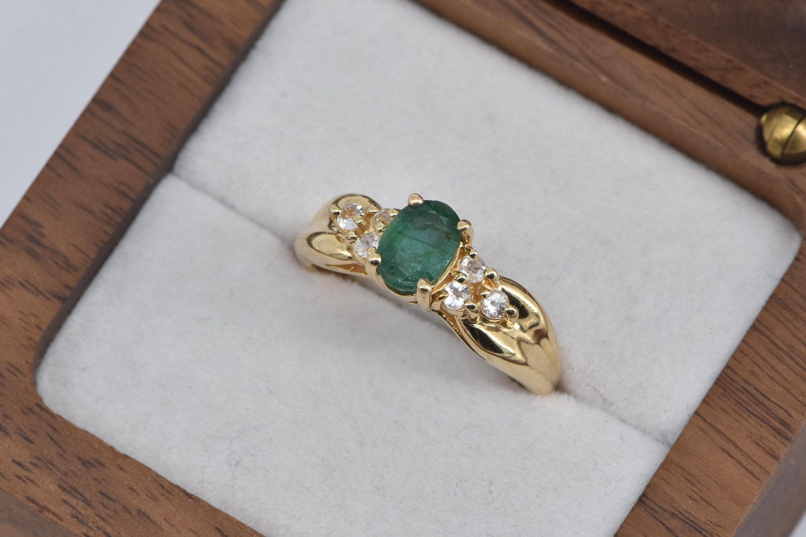 14K Oval Natural Emerald Diamond Engagement Yellow Gold Ring, Size 7.25