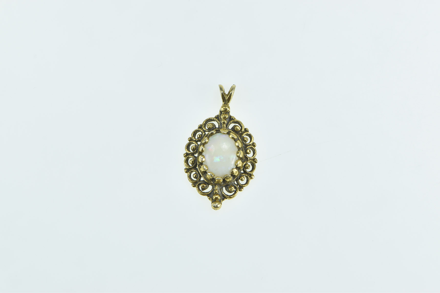 14K Oval Natural Opal Vintage Filigree Statement Yellow Gold Pendant