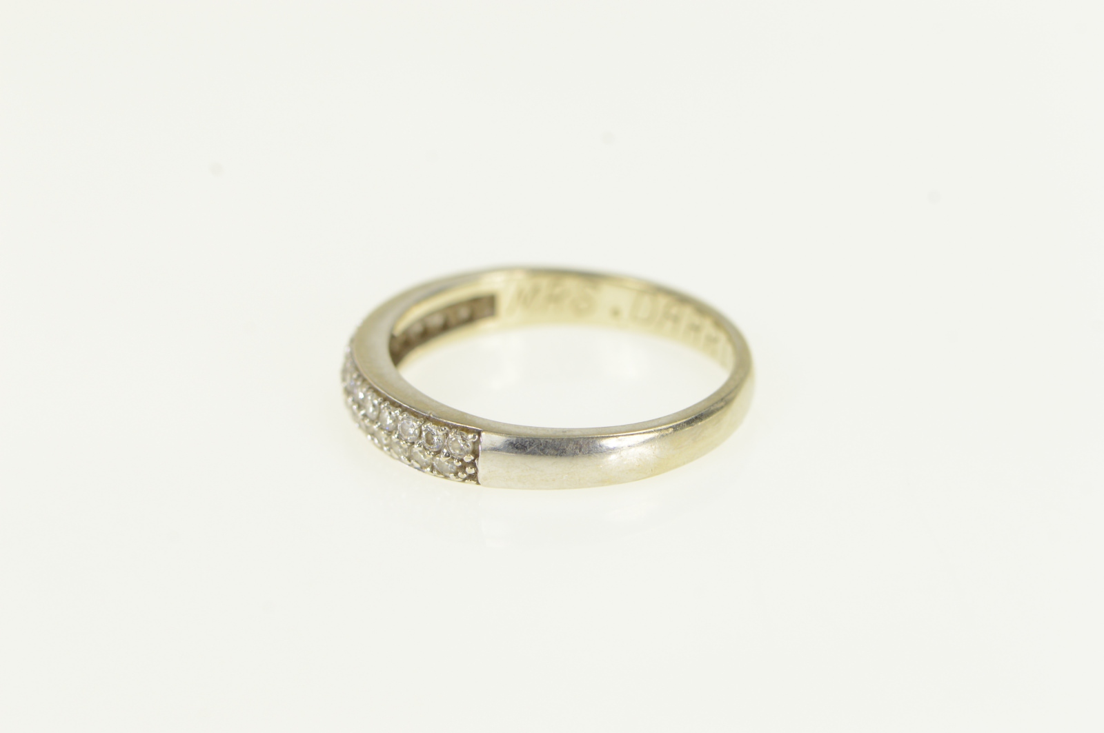 Grooved Pattern 14ct White Gold 7mm Wedding Ring