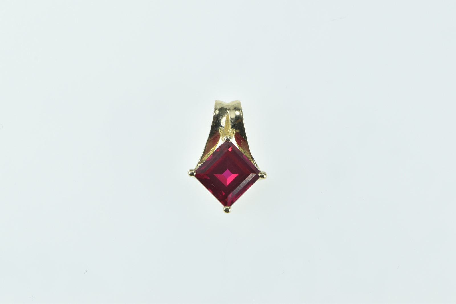 14K Princess Syn. Ruby Classic Simple Yellow Gold Pendant