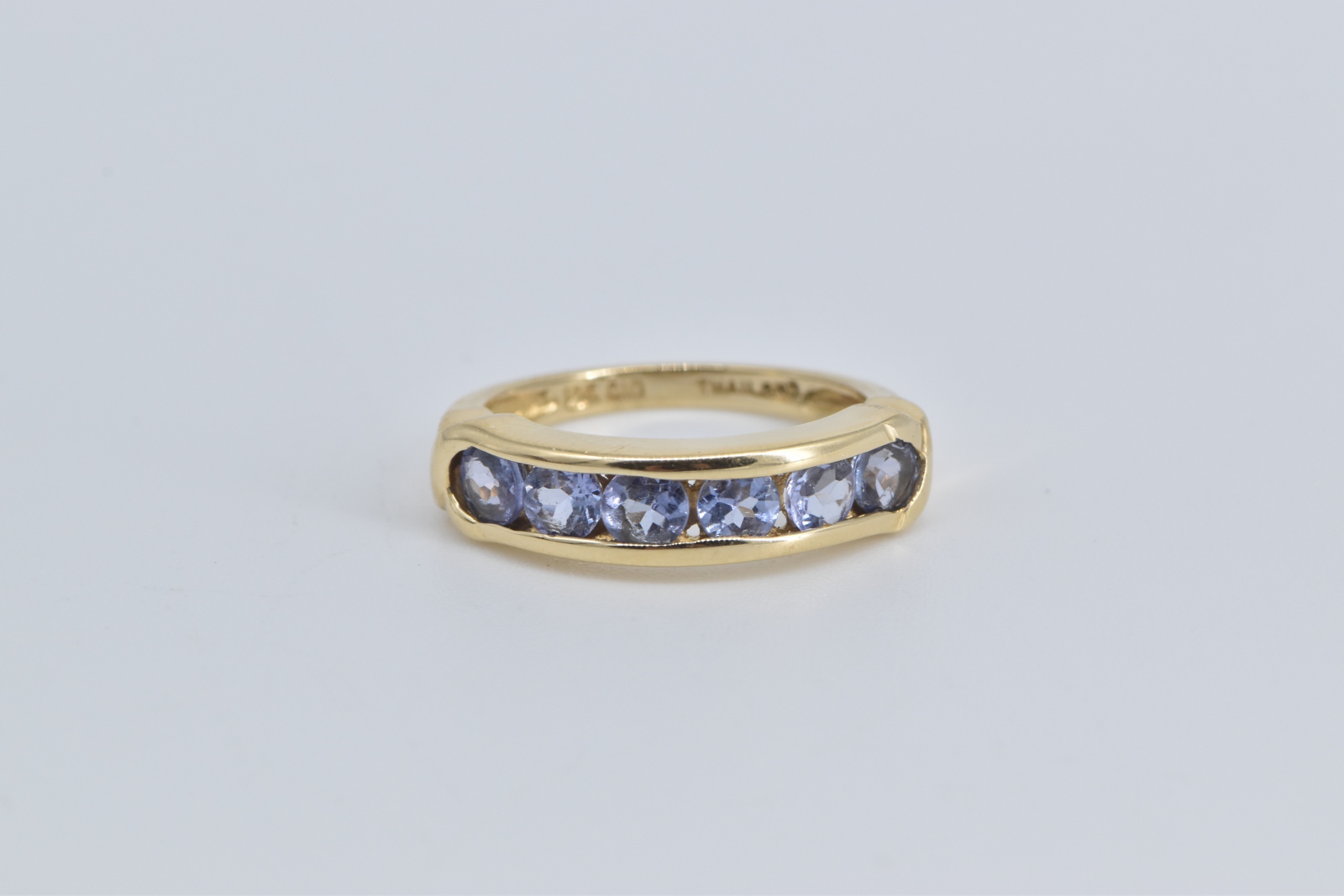 14K Round Tanzanite Fashion Stacking Band Yellow Gold Ring, Size 5