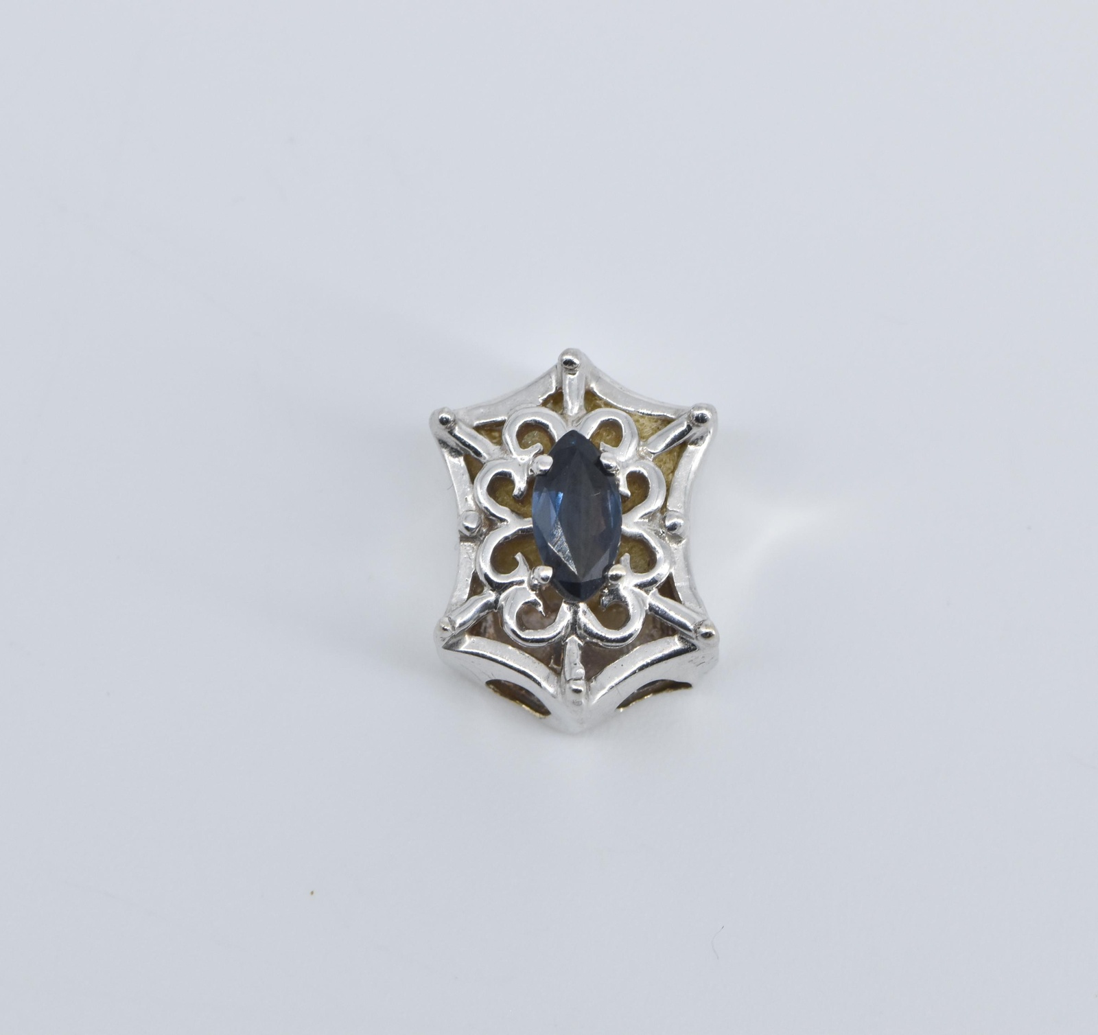 14K Sapphire Filigree Scalloped Slide Bracelet White Gold Charm/Pendant