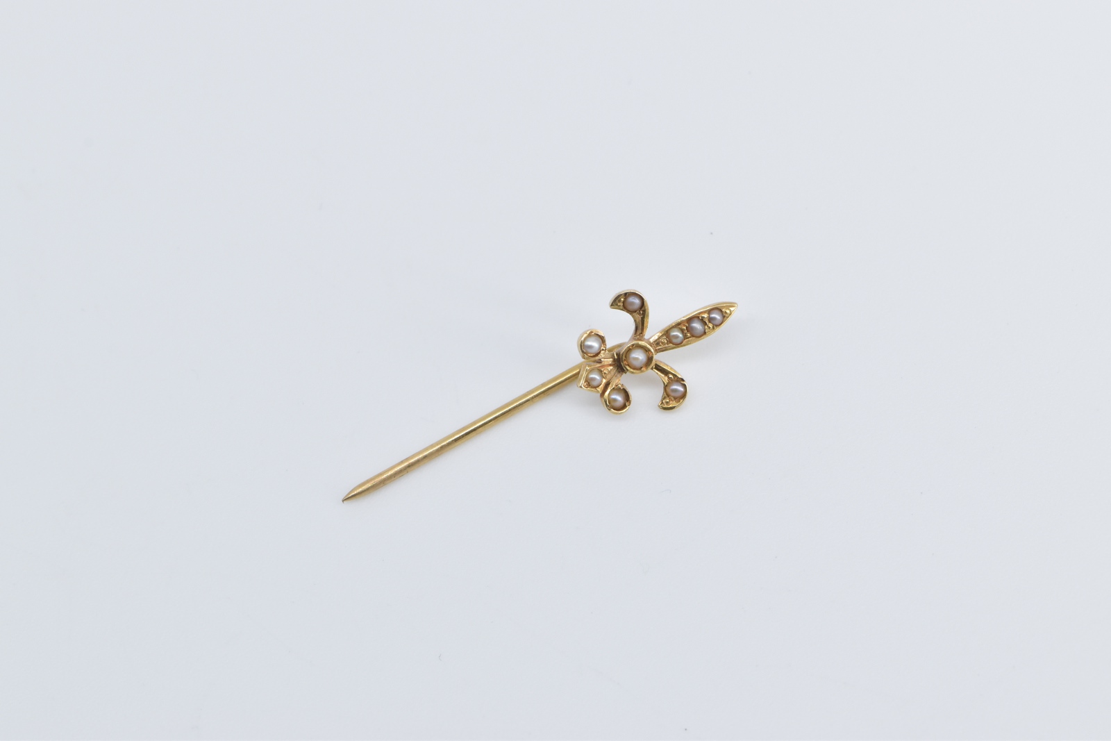 14K Seed Pearl Fleur De Lis Ornate Statement Yellow Gold Stick Pin