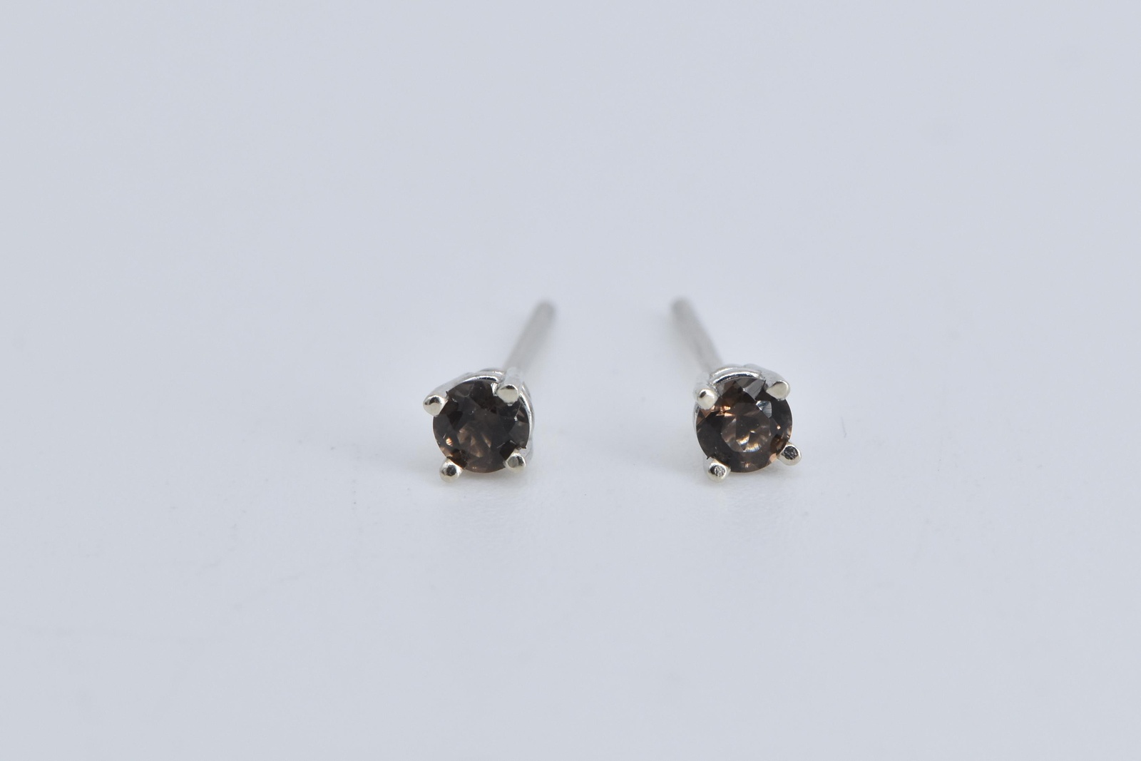 14K Smoky Quartz Solitaire Classic Simple Stud White Gold Earrings