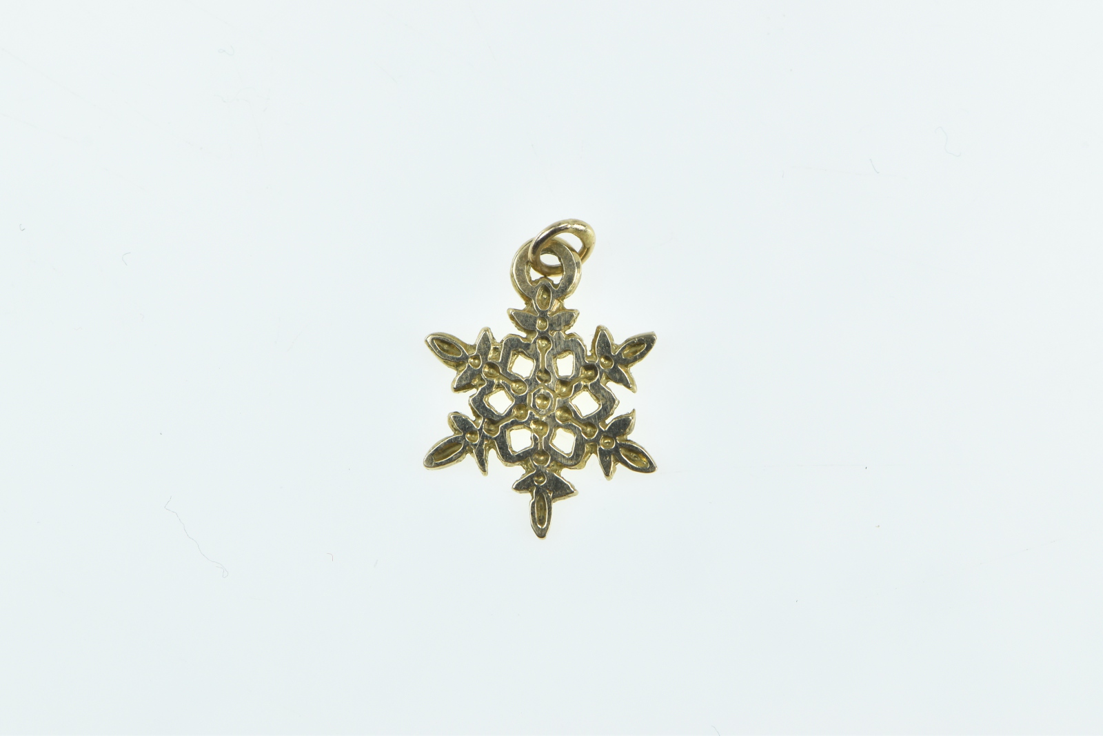 14K Snow Flake Cold Winter Weather Holiday Season Yellow Gold Charm/Pendant
