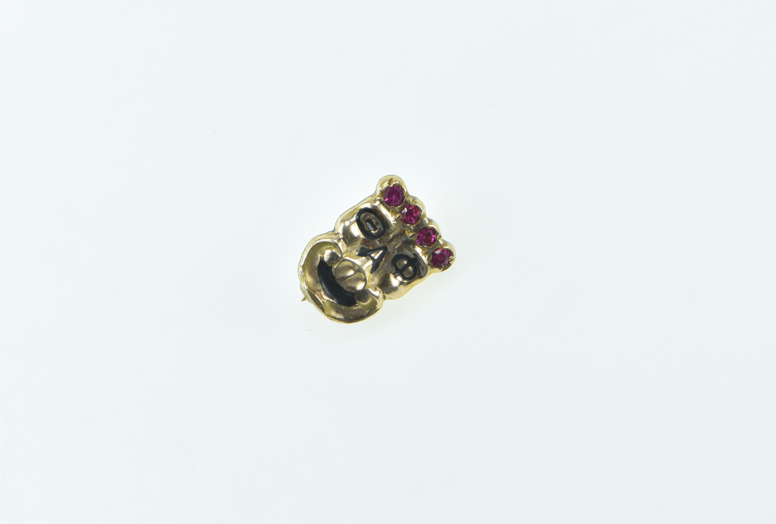 14K Theta Phi Alpha Skull Syn. Ruby Fraternity Yellow Gold Pin/Brooch