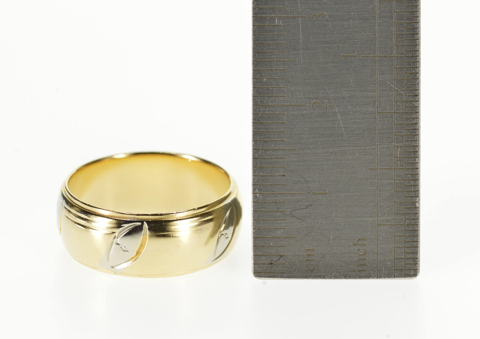 14K Two Tone Rounded Pointed Oval Patterned Band Yellow Gold Ring, Size