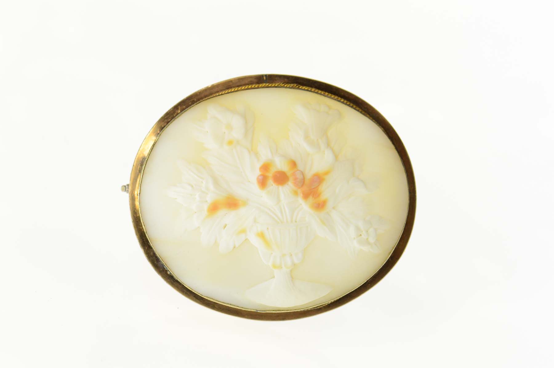 14K Victorian Floral Bouquet Still Life Cameo Yellow Gold Pin/Brooch