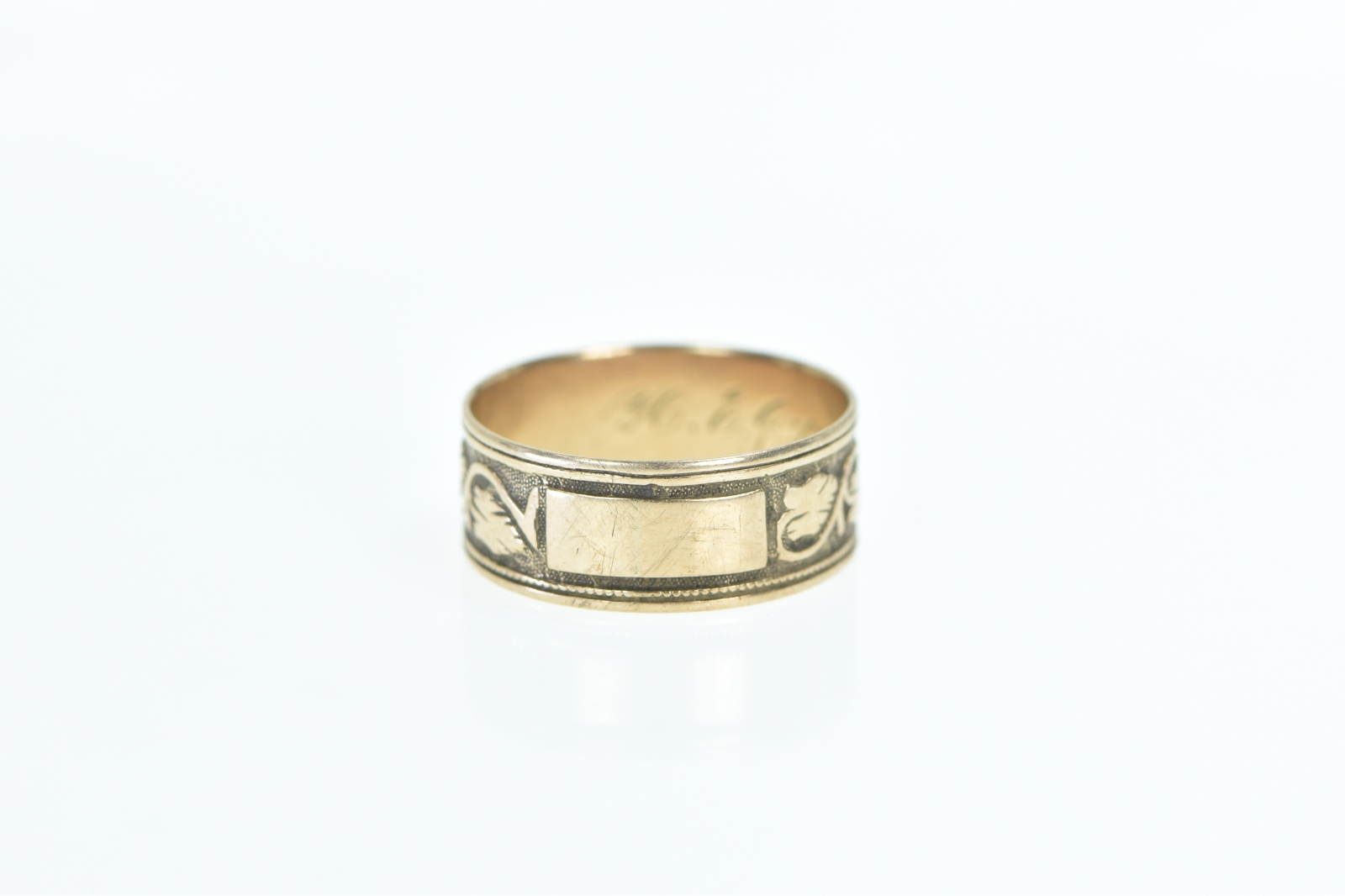 14K Victorian Ornate Floral Vine 7.75mm Band Yellow Gold Ring, Size 8.25