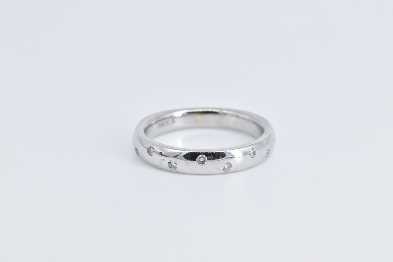14K Vintage Diamond Flush Inset Rounded Band White Gold Ring, Size 7.75