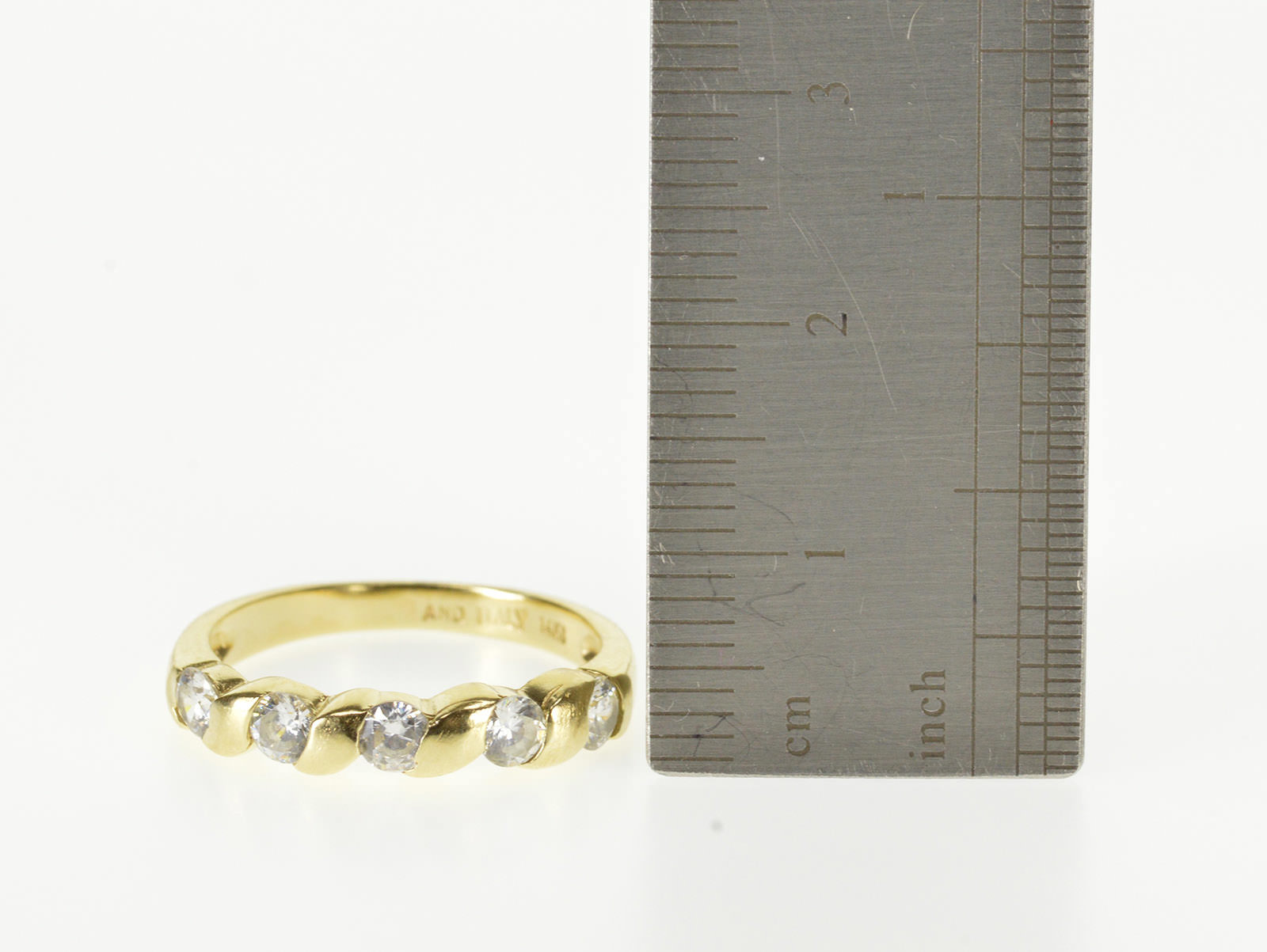 14K Wavy Channel Cubic Zirconia Wedding Band Yellow Gold Ring, Size 6.