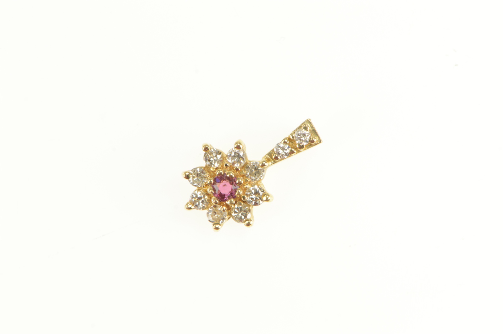 18K 0.36 Ctw Diamond Ruby Flower Halo Cluster Yellow Gold Pendant